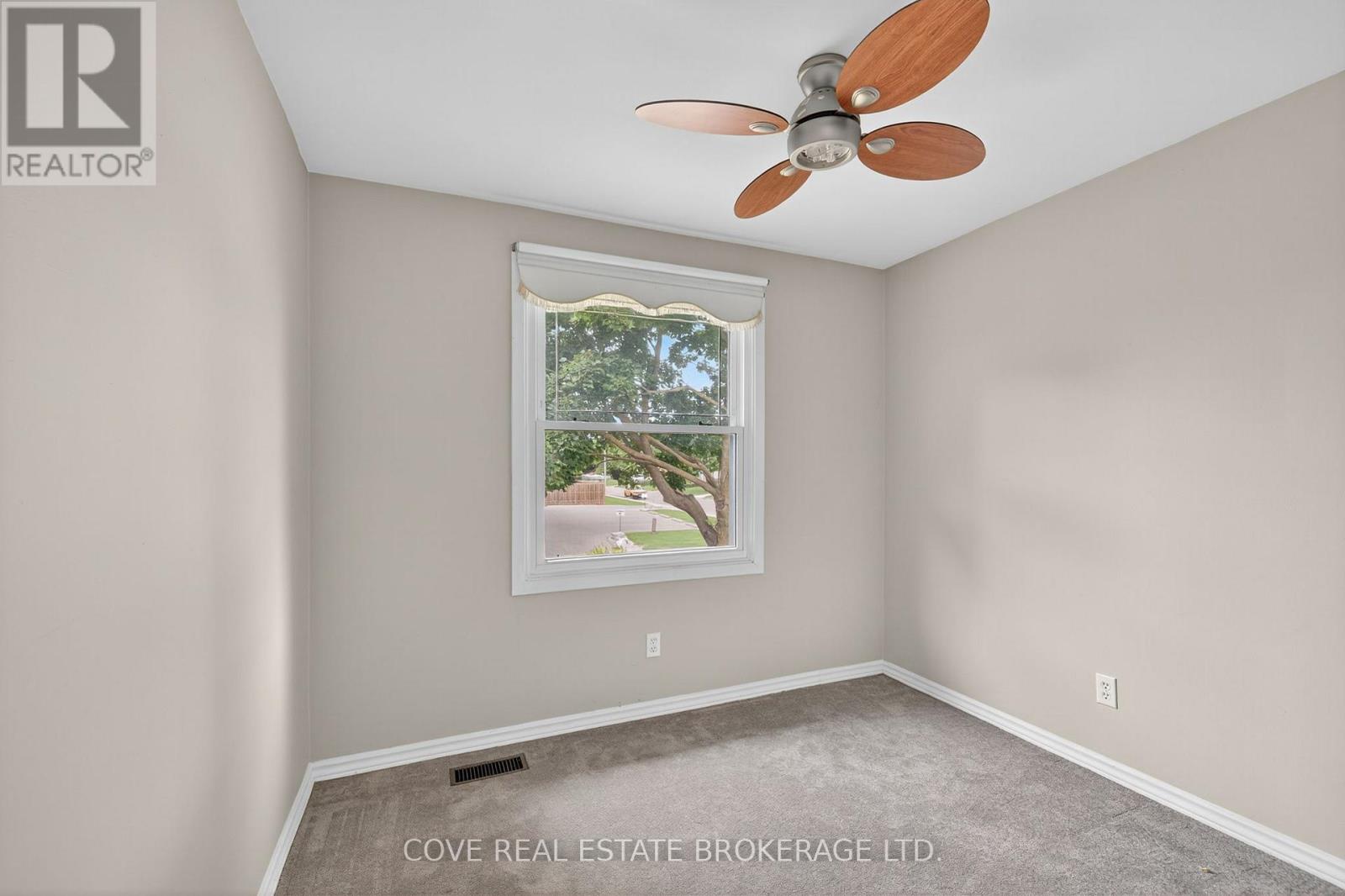 2 Aspen Avenue, St. Thomas, Ontario  N5R 5G4 - Photo 17 - X12373916