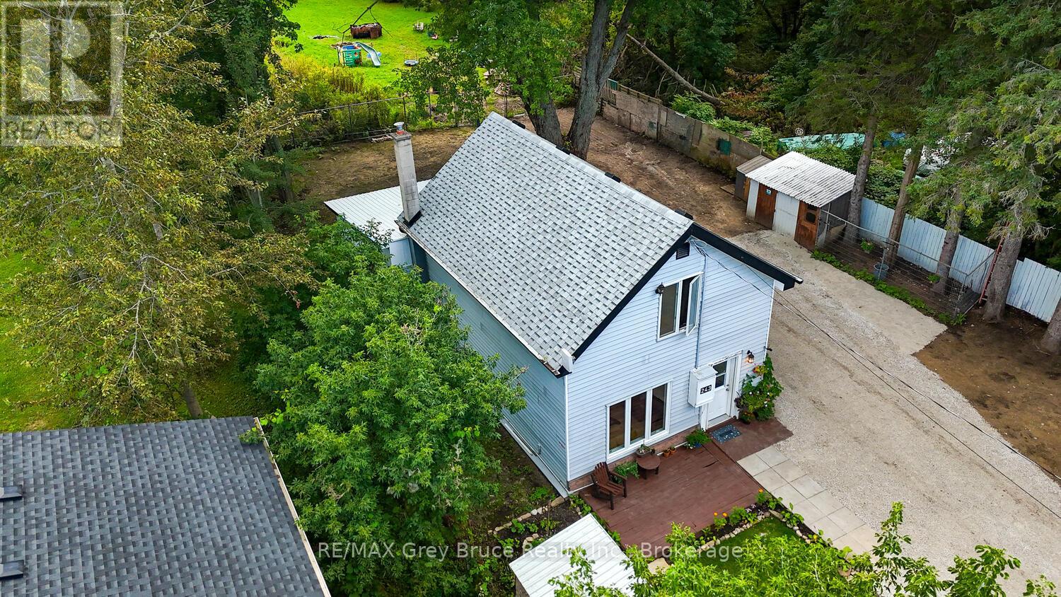 243 Queen Street W, South Bruce Peninsula, Ontario  N0H 1P0 - Photo 17 - X12375421
