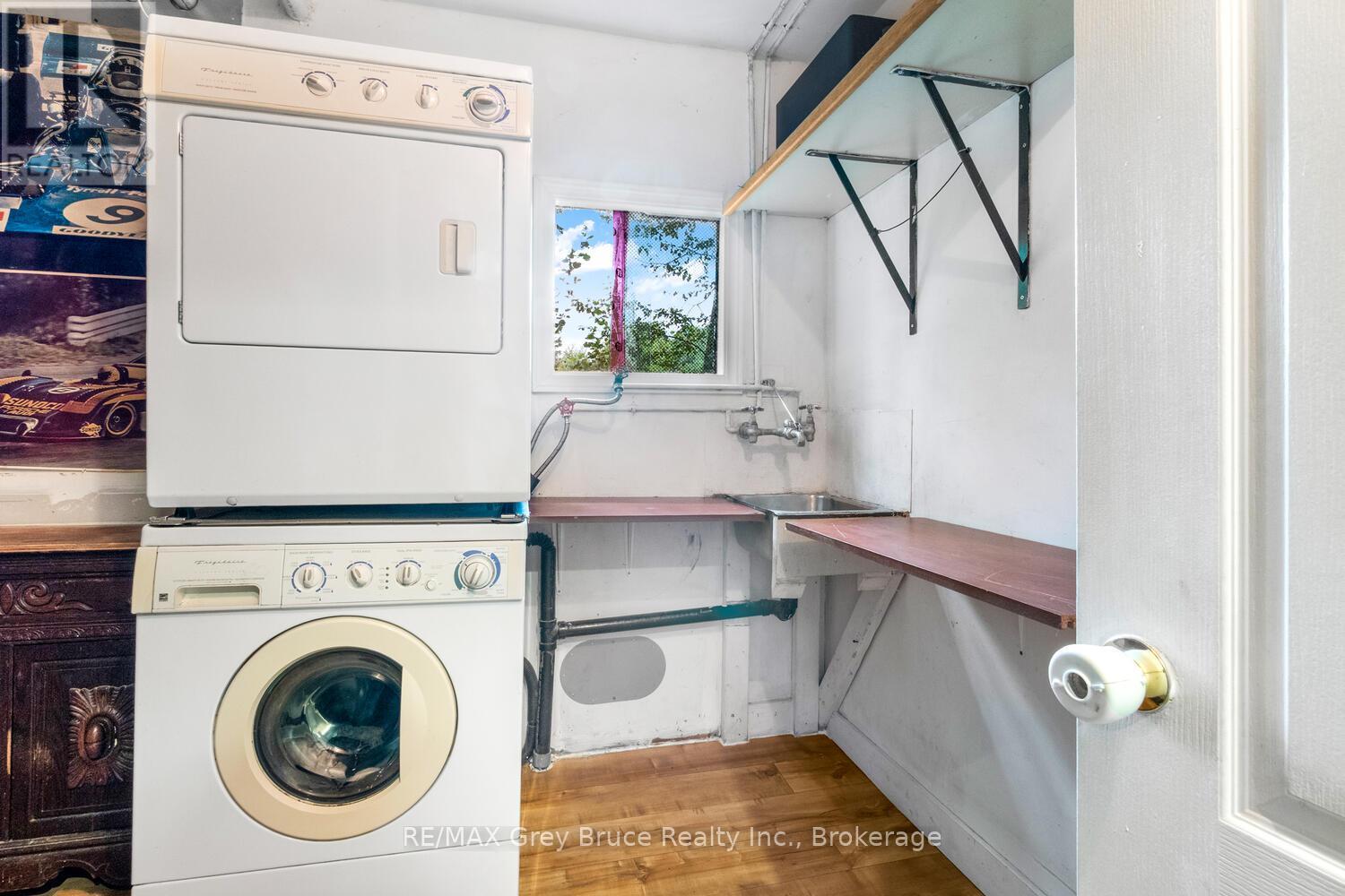 243 Queen Street W, South Bruce Peninsula, Ontario  N0H 1P0 - Photo 30 - X12375421