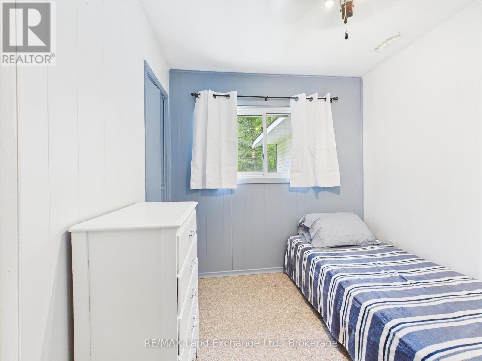 702 Yosacha Place, Huron-Kinloss, Ontario  N2Z 2X3 - Photo 15 - X12375426