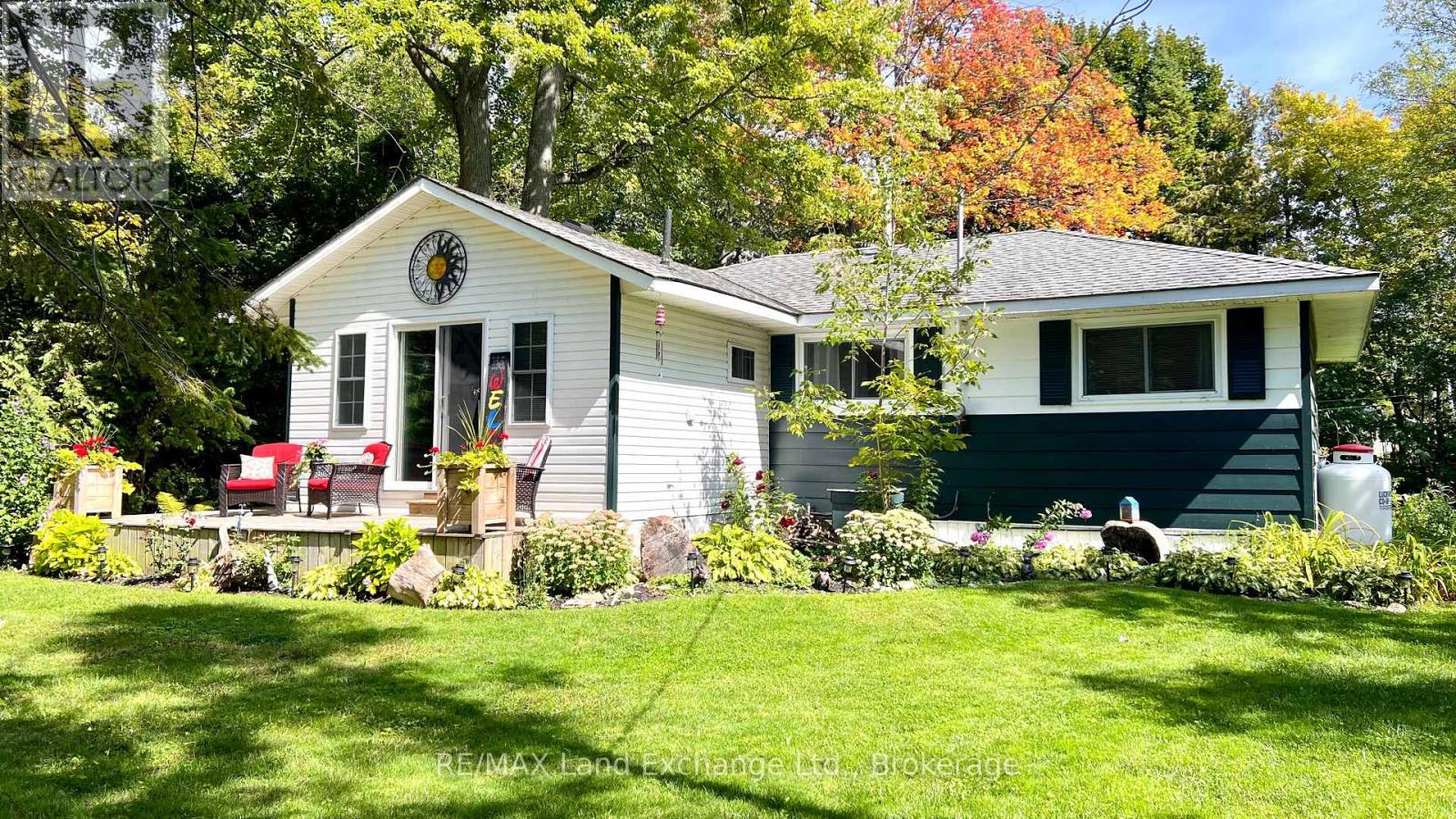 702 Yosacha Place, Huron-Kinloss, Ontario  N2Z 2X3 - Photo 2 - X12375426