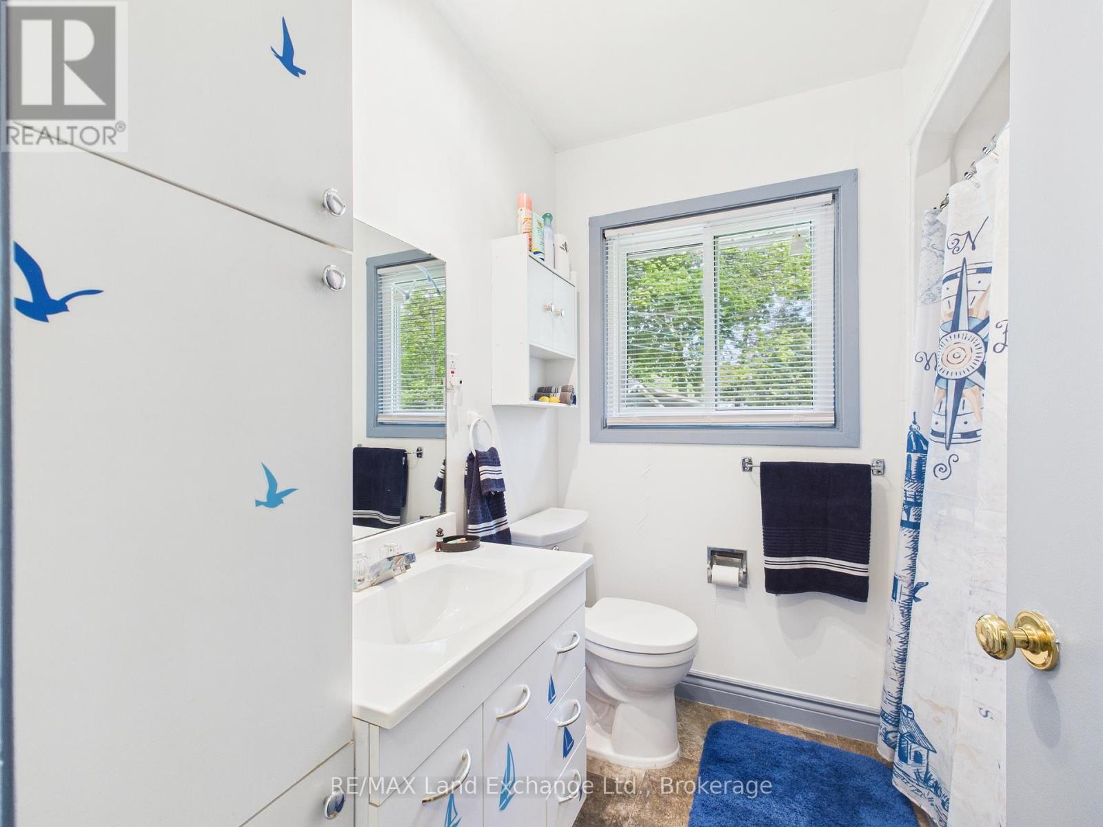 702 Yosacha Place, Huron-Kinloss, Ontario  N2Z 2X3 - Photo 21 - X12375426