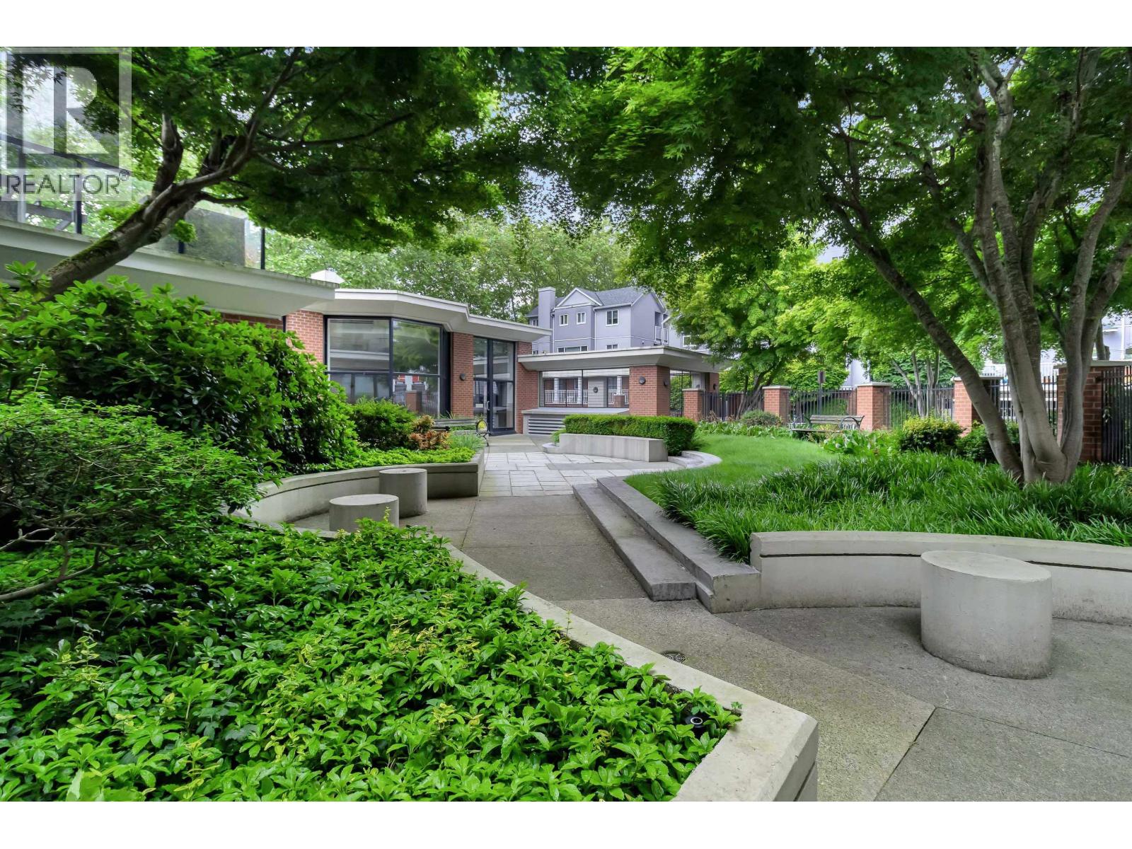 1808 610 Victoria Street, New Westminster, British Columbia  V3M 0A5 - Photo 3 - R3042131