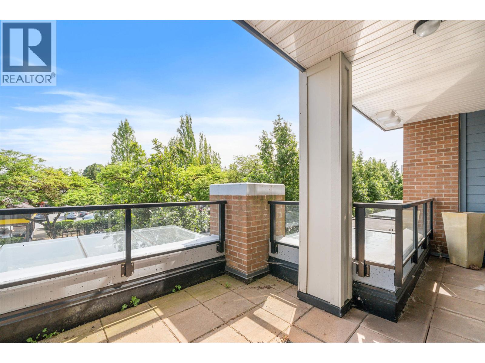 215 1330 Marine Drive, North Vancouver, British Columbia  V7P 1T4 - Photo 21 - R3042179