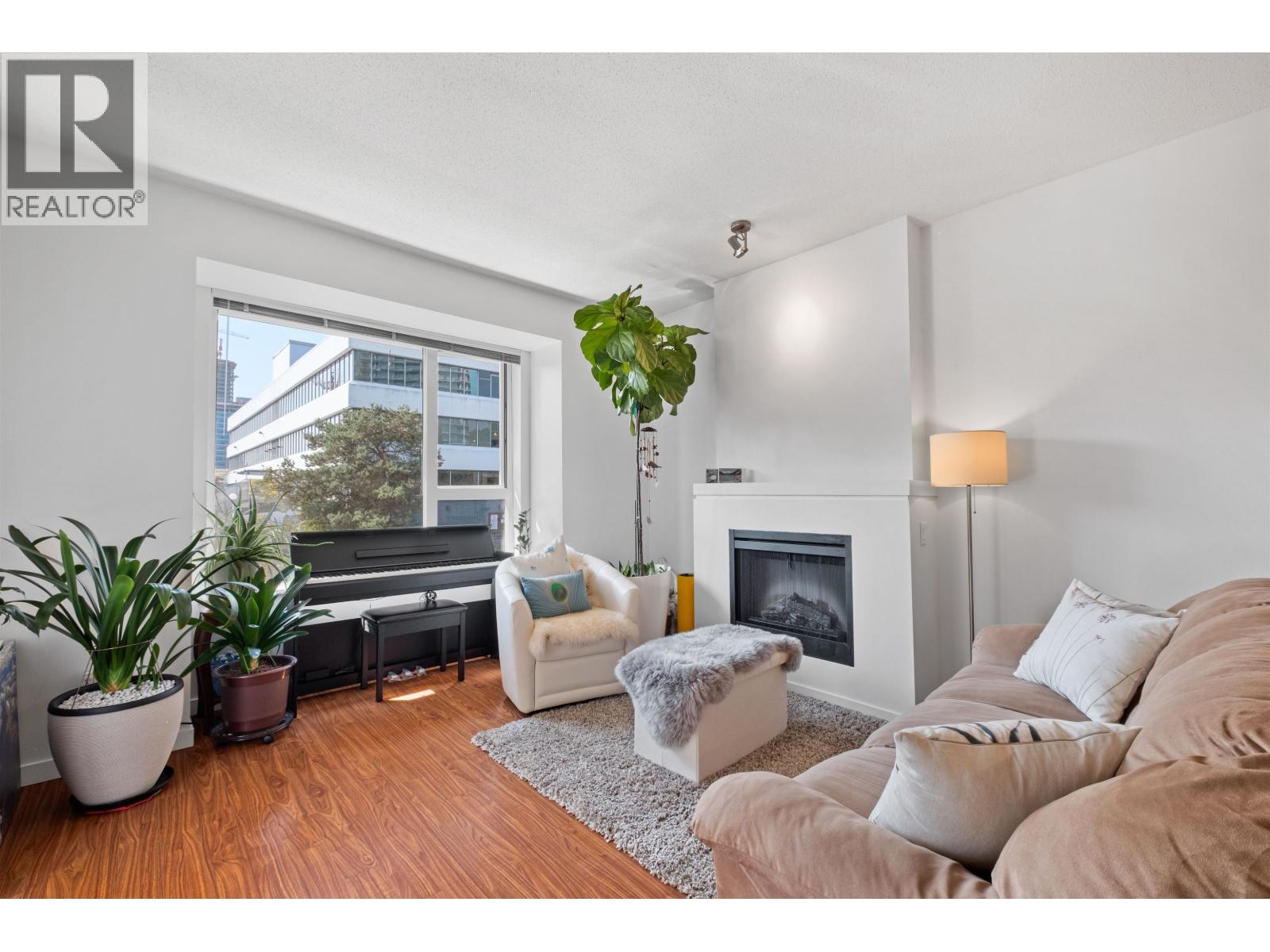 410 4723 Dawson Street, Burnaby, British Columbia  V5C 0A7 - Photo 4 - R3042193