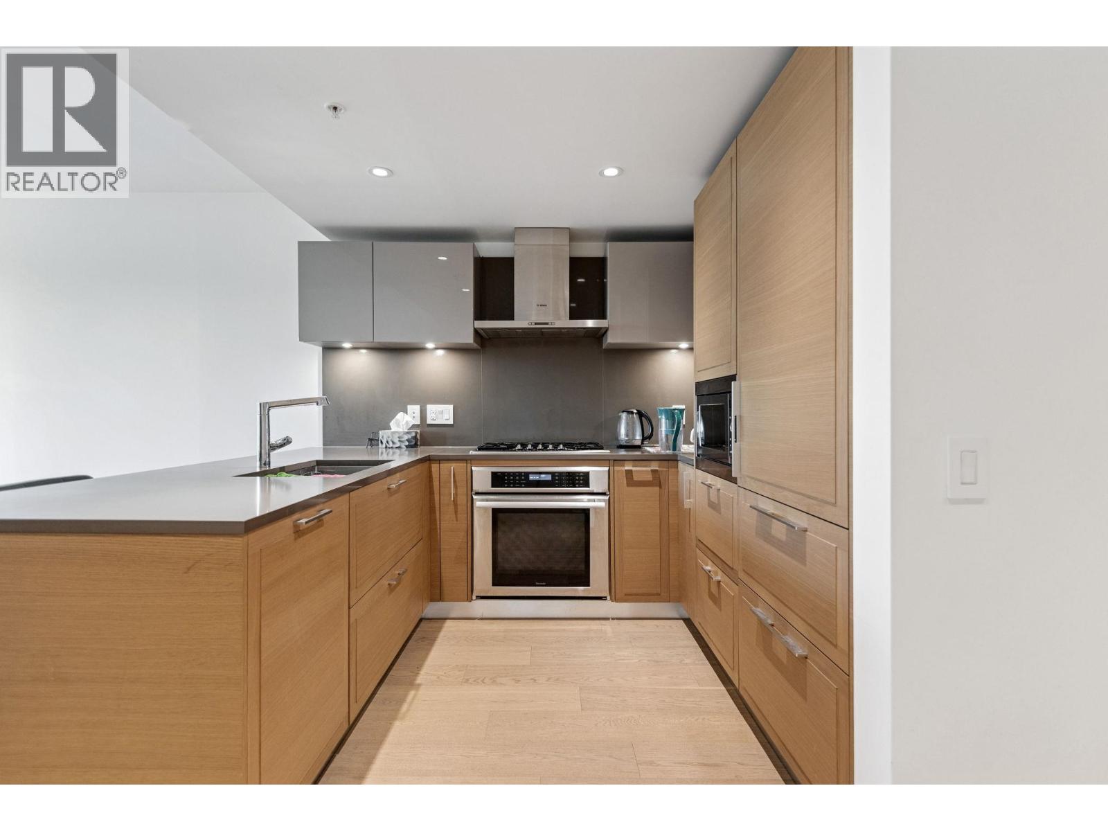 901 7228 Adera Street, Vancouver, British Columbia  V6P 0H8 - Photo 6 - R3042238