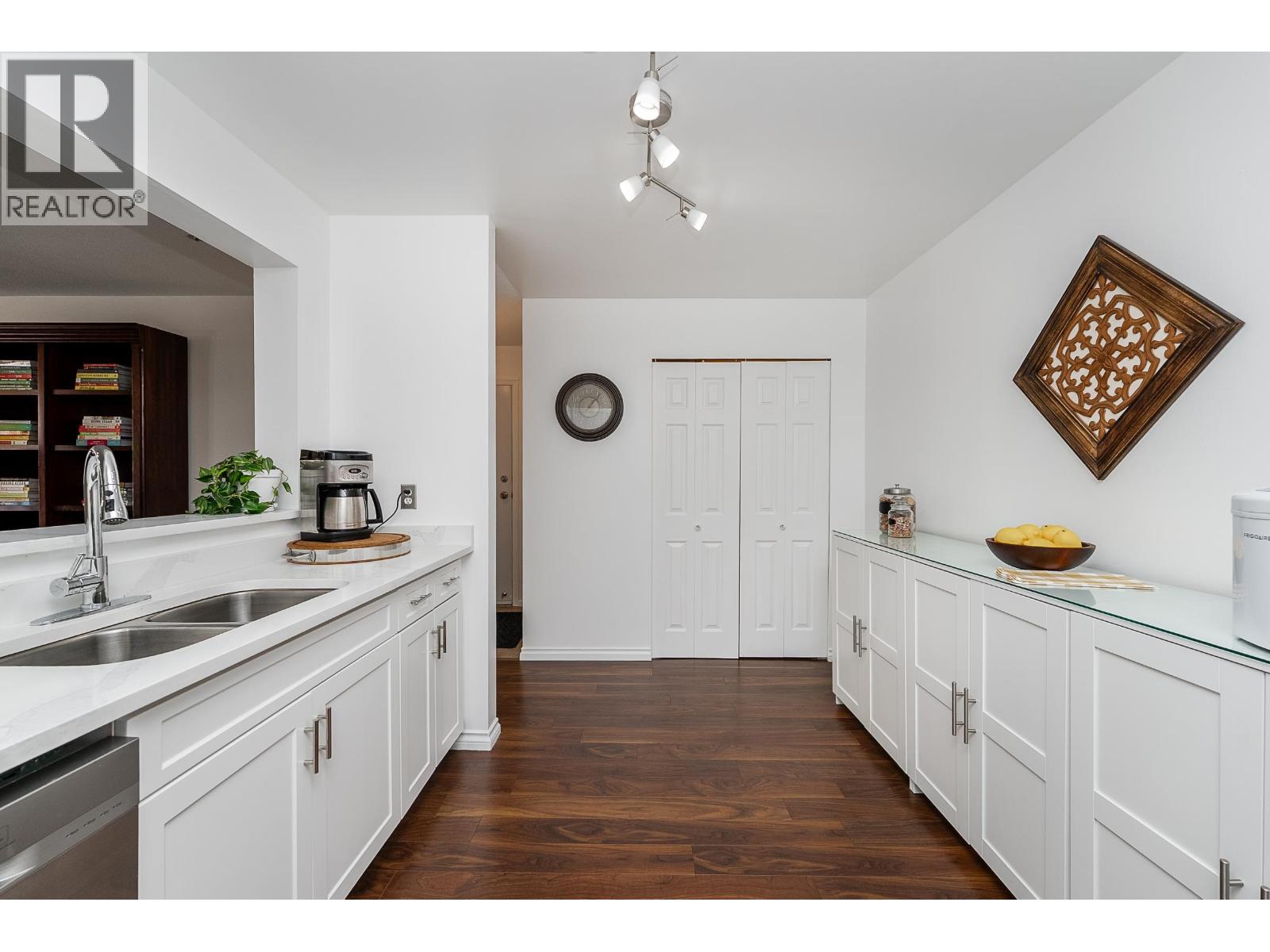 214 3075 Primrose Lane, Coquitlam, British Columbia  V3B 7S2 - Photo 6 - R3042249