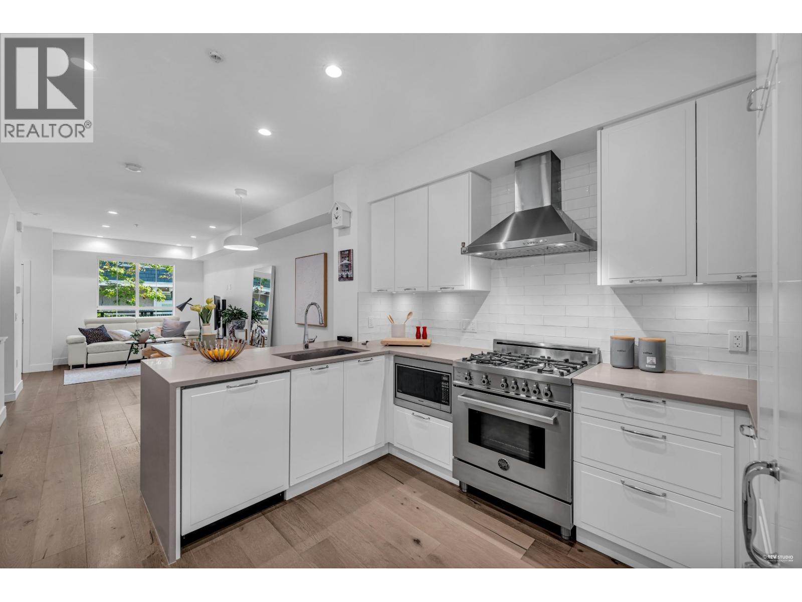 8117 Shaughnessy Street, Vancouver, British Columbia  V6P 3X9 - Photo 12 - R3042264