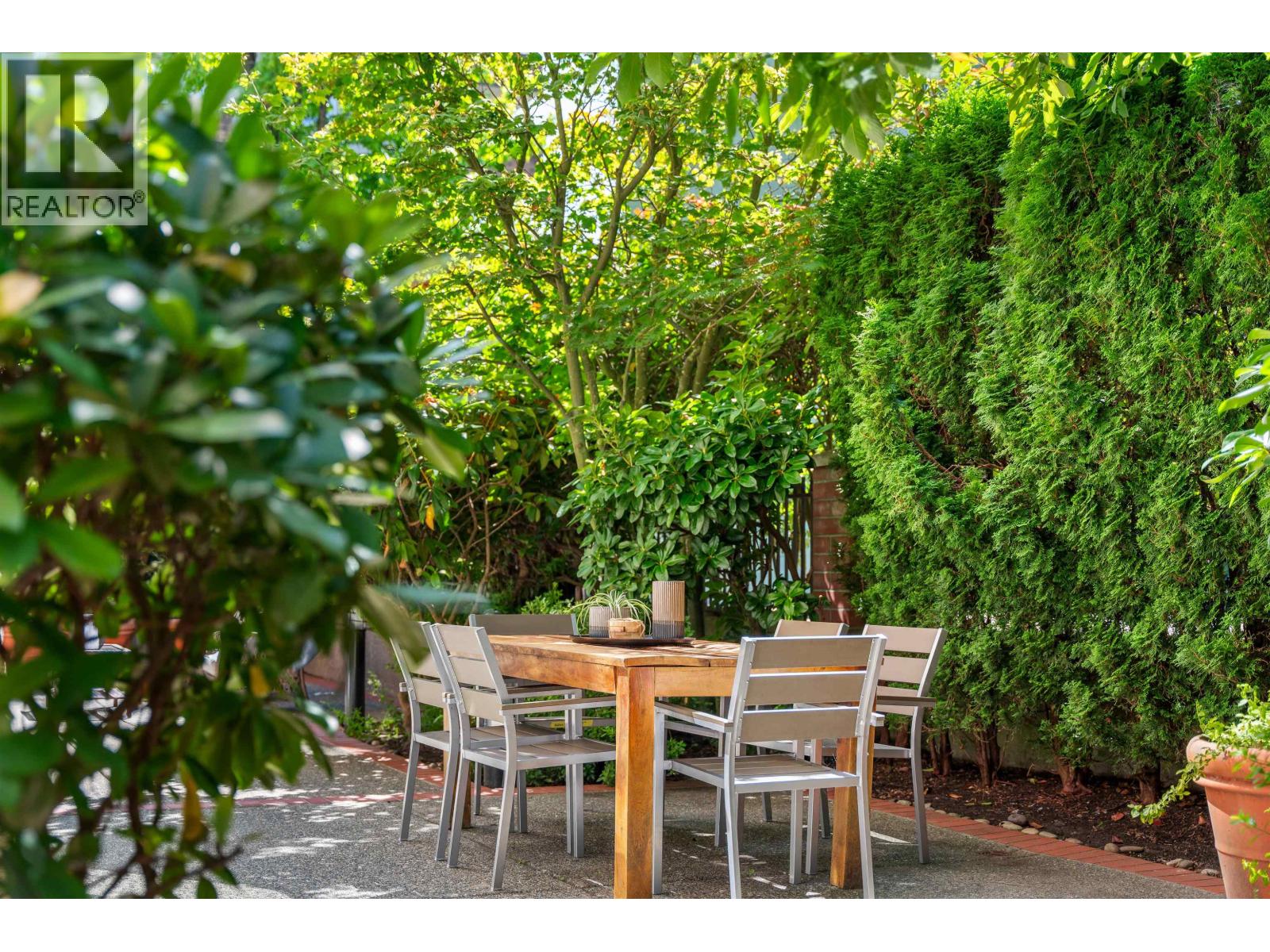 102 2128 W 43rd Avenue, Vancouver, British Columbia  V6M 2E1 - Photo 2 - R3042269