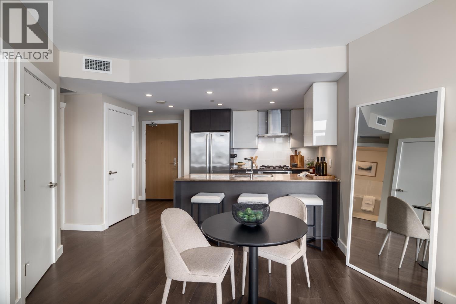1912 1618 Quebec Street, Vancouver, British Columbia  V6A 0C5 - Photo 3 - R3042282