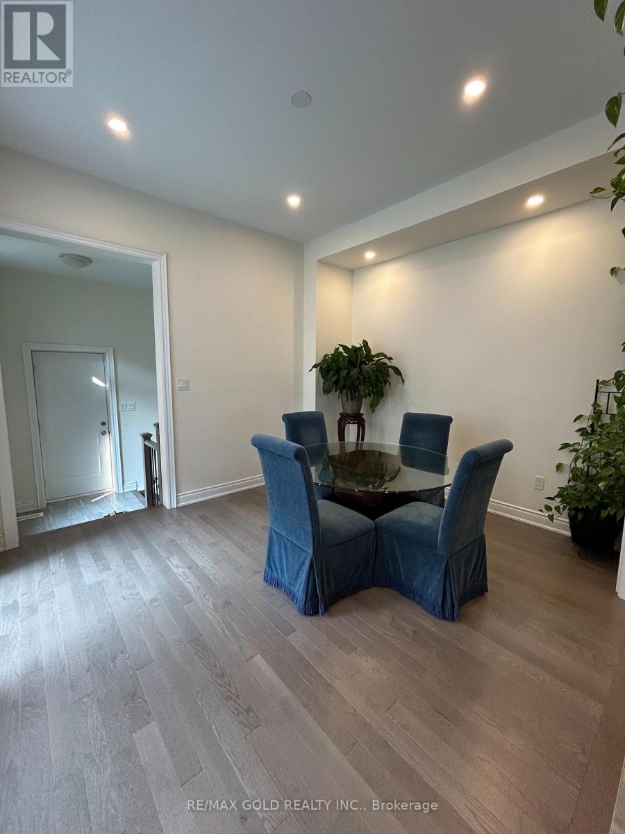 3318 Millicent Avenue, Oakville, Ontario  L6H 0Z8 - Photo 14 - W12365325