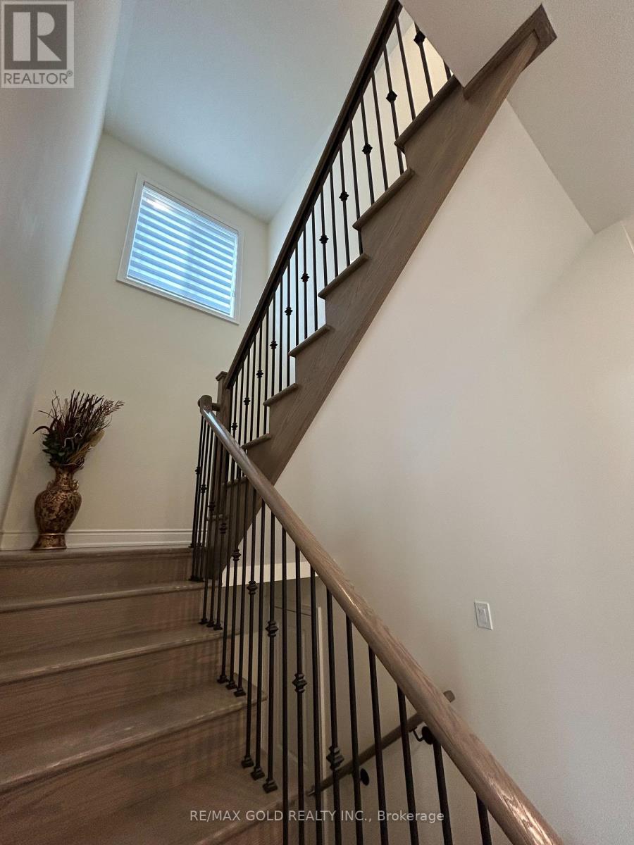 3318 Millicent Avenue, Oakville, Ontario  L6H 0Z8 - Photo 17 - W12365325