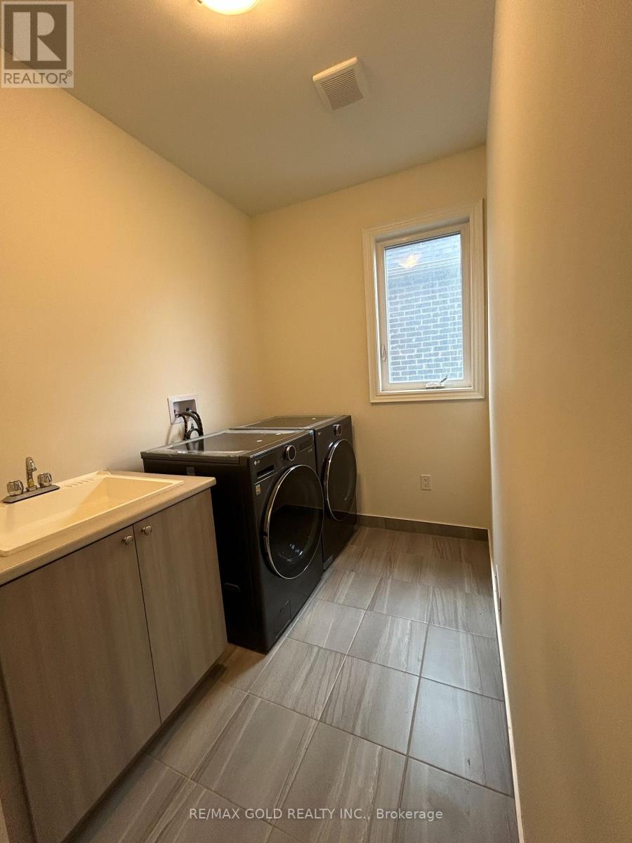 3318 Millicent Avenue, Oakville, Ontario  L6H 0Z8 - Photo 31 - W12365325