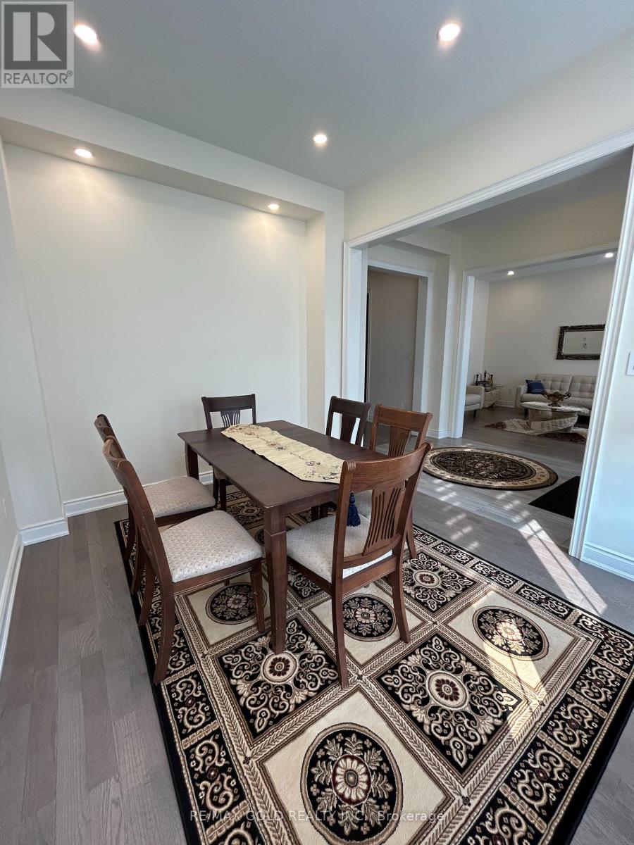 3318 Millicent Avenue, Oakville, Ontario  L6H 0Z8 - Photo 7 - W12365325