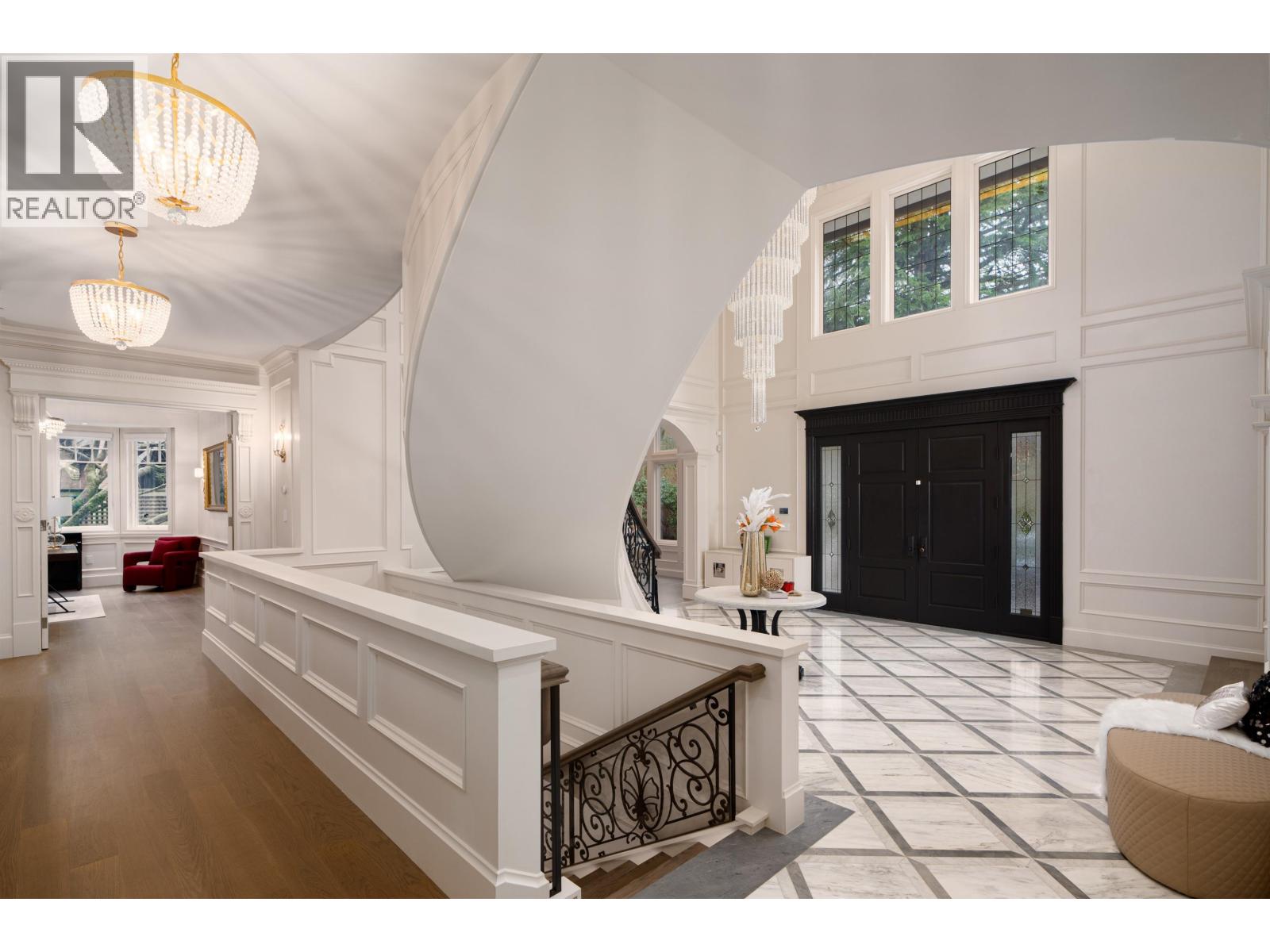 Property at 1475 MATTHEWS AVENUE image 2