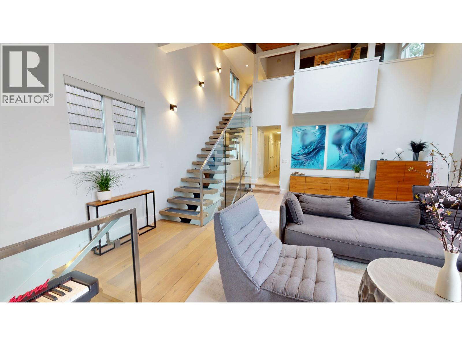 4062 Norwood Avenue, North Vancouver, British Columbia  V7N 3R3 - Photo 4 - R3042180