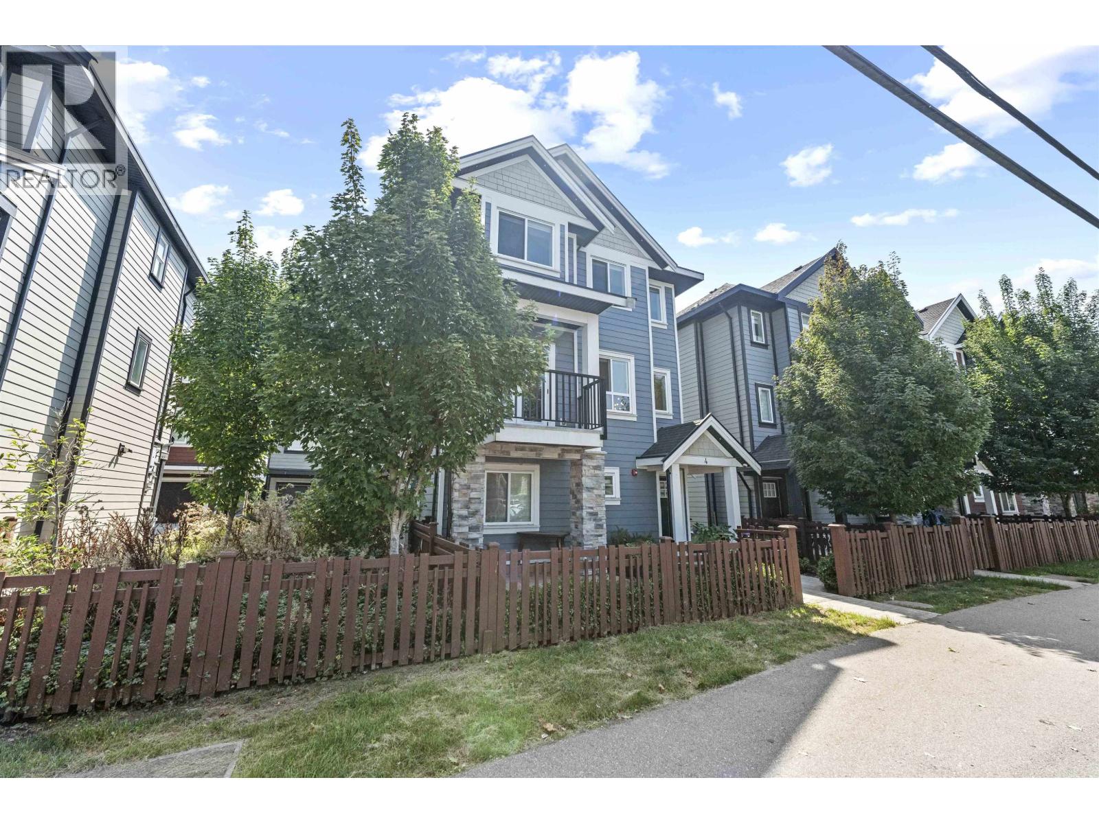 4 608 Ewen Avenue, New Westminster, British Columbia  V3M 0H6 - Photo 4 - R3042182