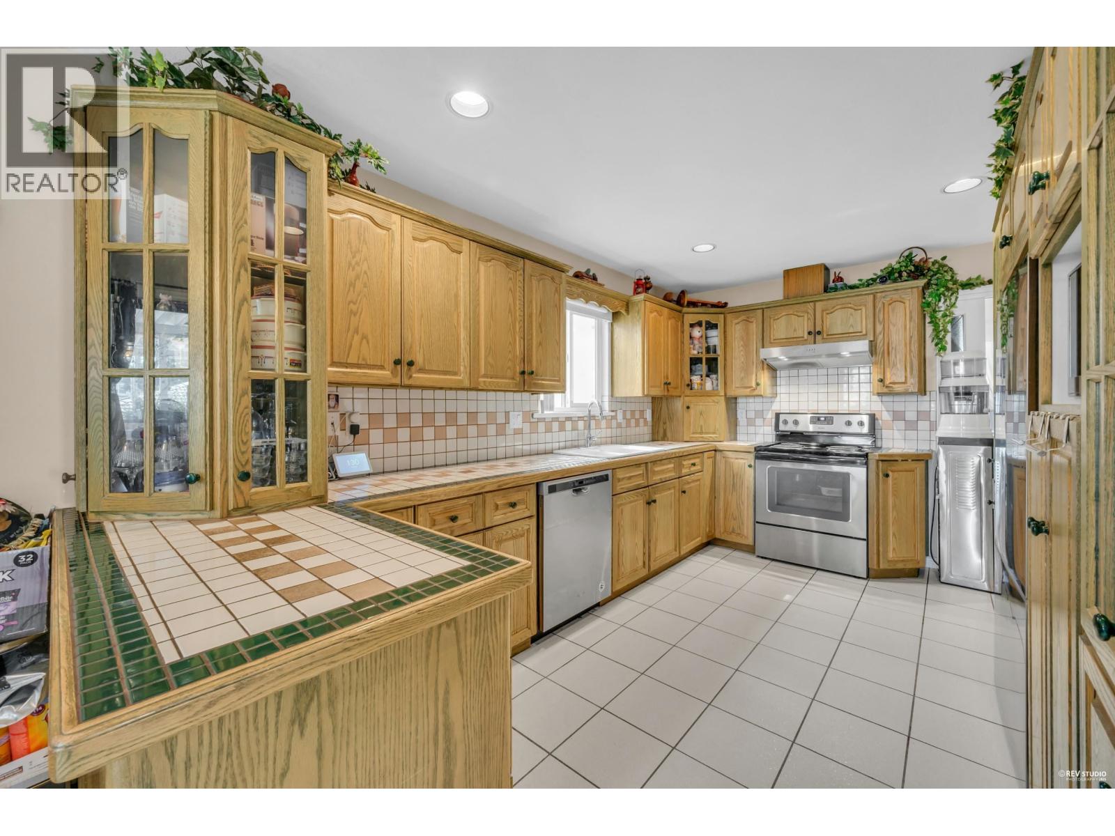 7093 Dow Avenue, Burnaby, British Columbia  V5J 3X2 - Photo 9 - R3042185