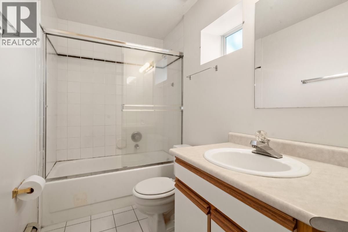 5543 Fleming Street, Vancouver, British Columbia  V5P 3G1 - Photo 15 - R3042187
