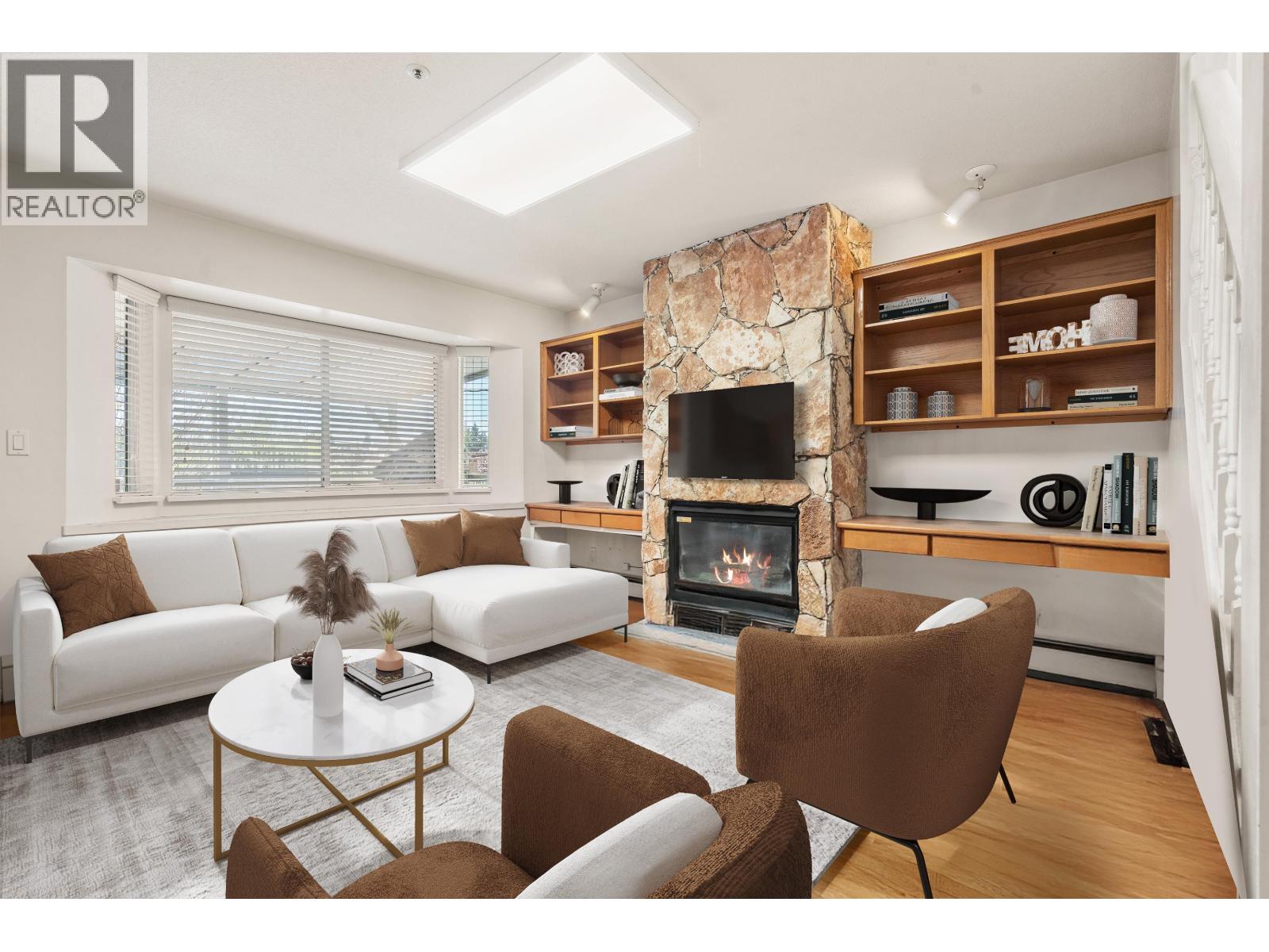 5543 Fleming Street, Vancouver, British Columbia  V5P 3G1 - Photo 5 - R3042187