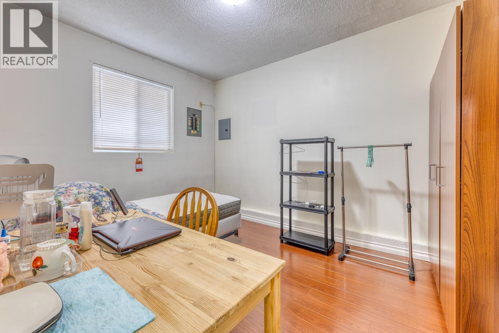3302 E 5th Avenue, Vancouver, British Columbia  V5M 1P4 - Photo 5 - R3042210