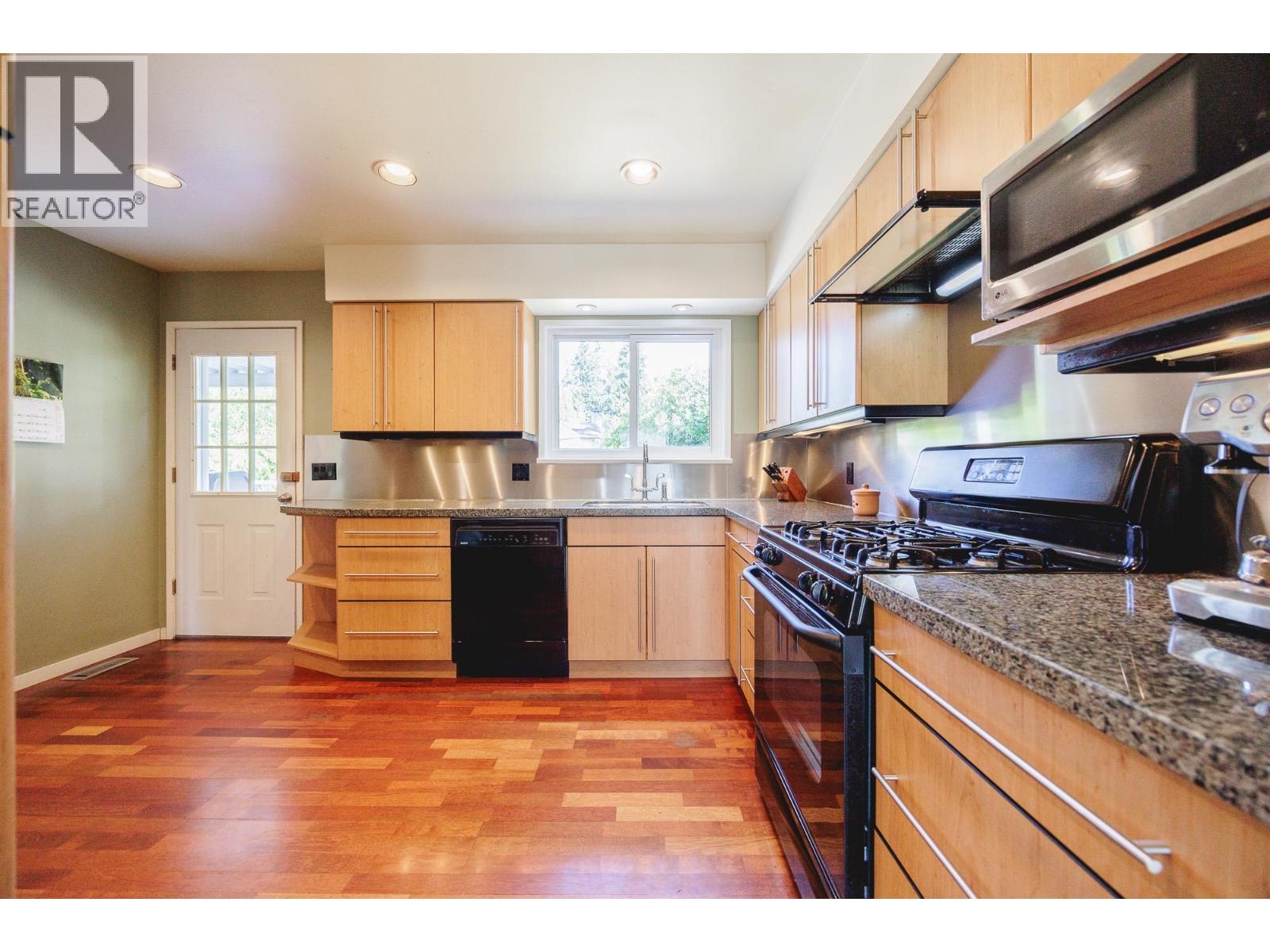 1444 Eastern Drive, Port Coquitlam, British Columbia  V3C 2S4 - Photo 10 - R3042256