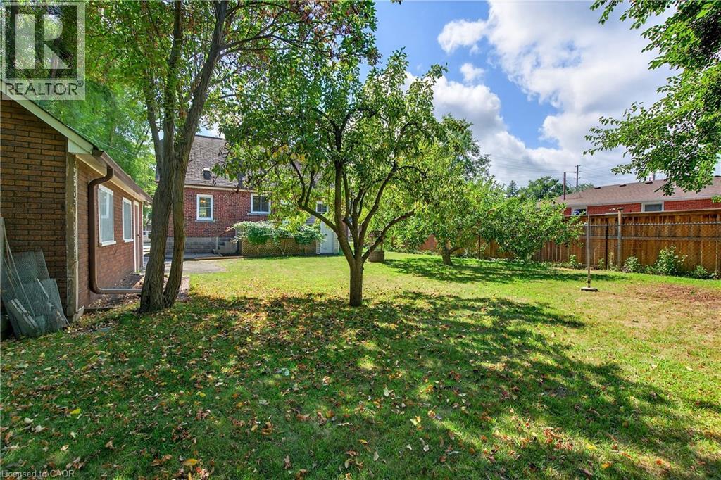 1025 King Road, Burlington, Ontario  L7T 3L5 - Photo 24 - 40763852