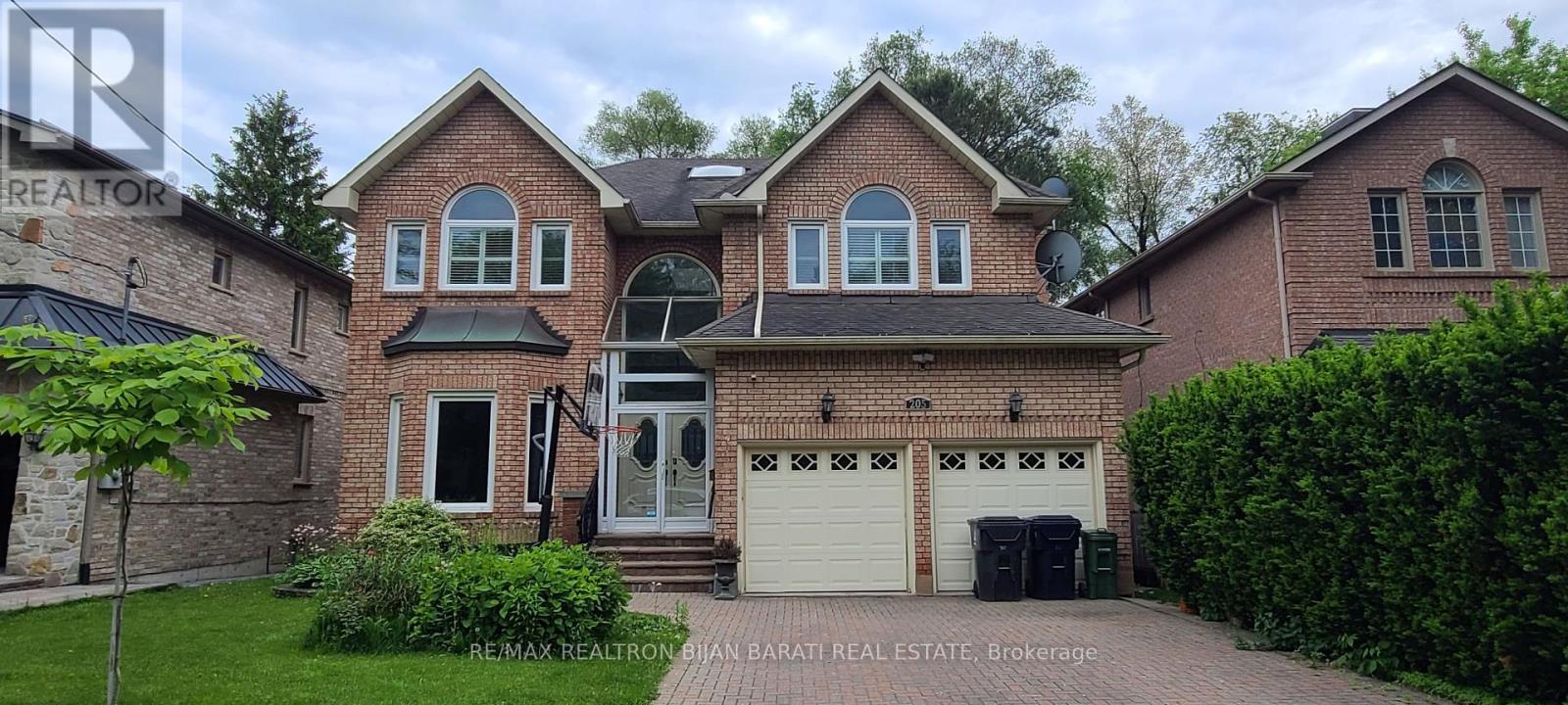 205 ALFRED AVENUE, Toronto, Ontario