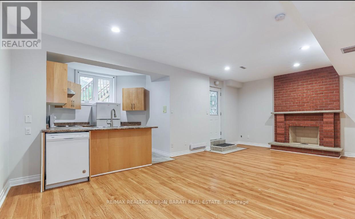 205 Alfred Avenue, Toronto, Ontario  M2N 3J5 - Photo 18 - C12375207