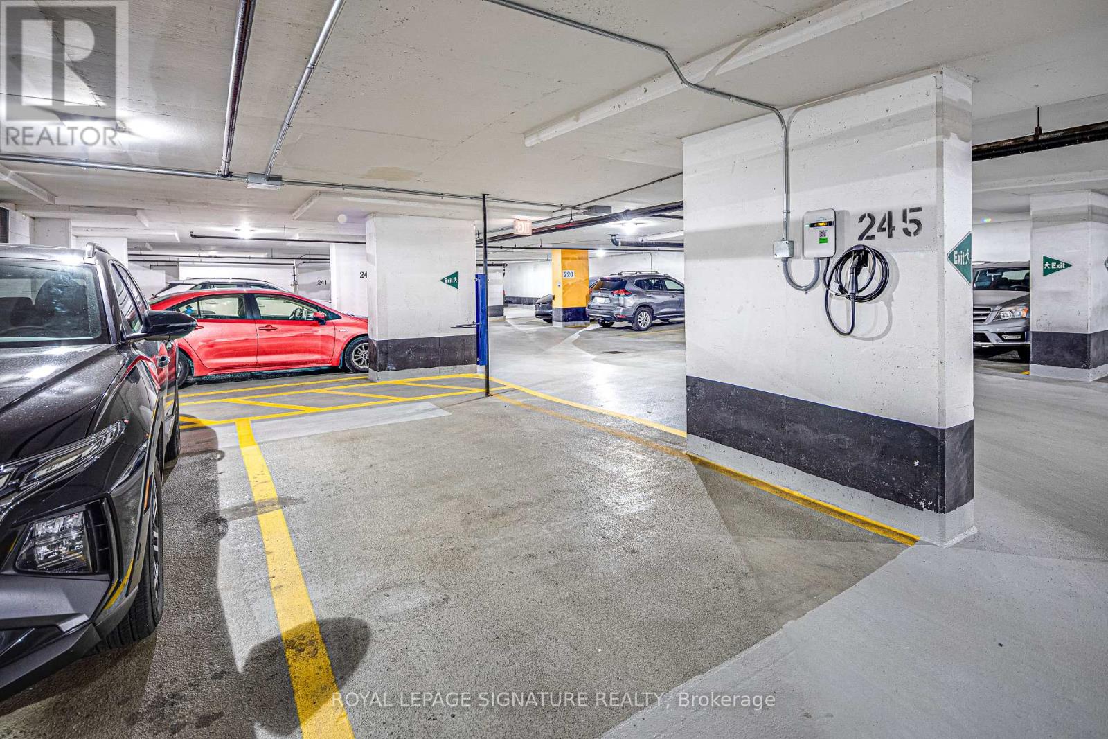 402 - 212 Eglinton Avenue, Toronto, Ontario  M4P 0A3 - Photo 25 - C12375225