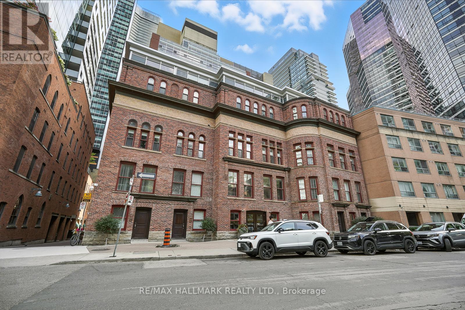 116 - 11 St Joseph Street, Toronto, Ontario  M4Y 3G4 - Photo 1 - C12375276