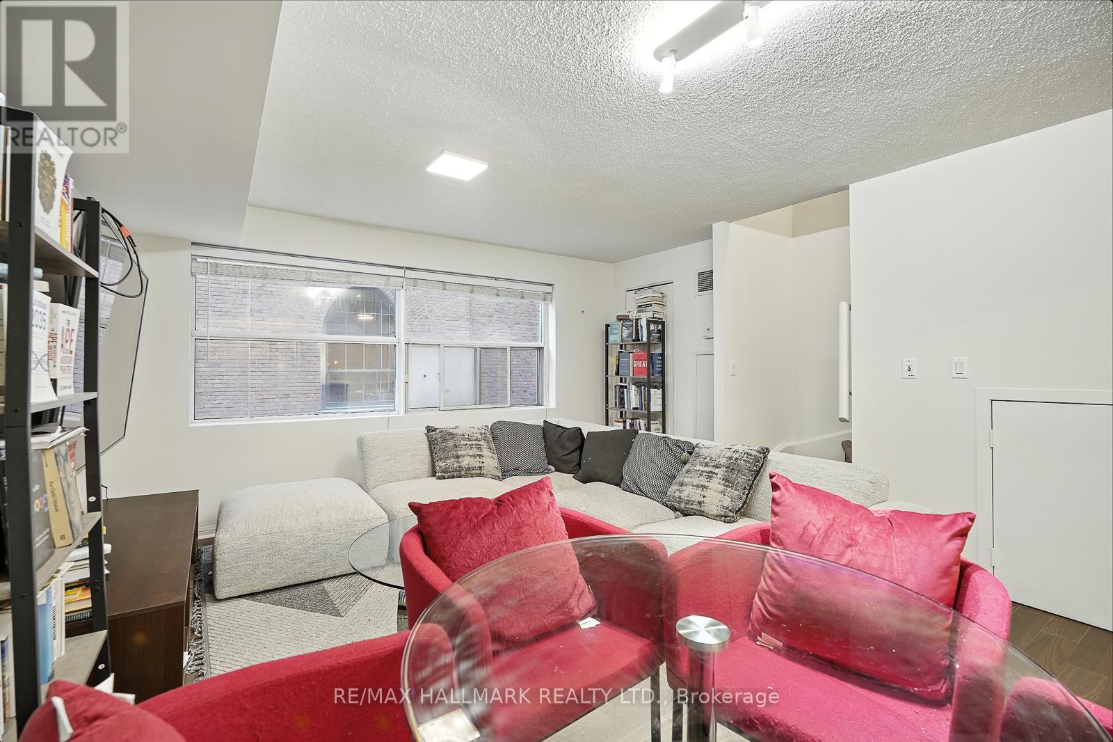 116 - 11 St Joseph Street, Toronto, Ontario  M4Y 3G4 - Photo 5 - C12375276