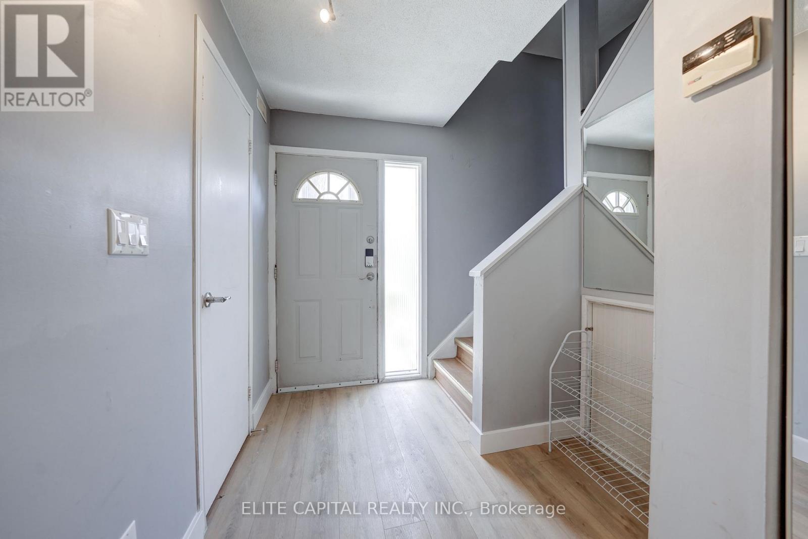 62 Courville Coach Way, Toronto, Ontario  M2J 3V5 - Photo 16 - C12375279
