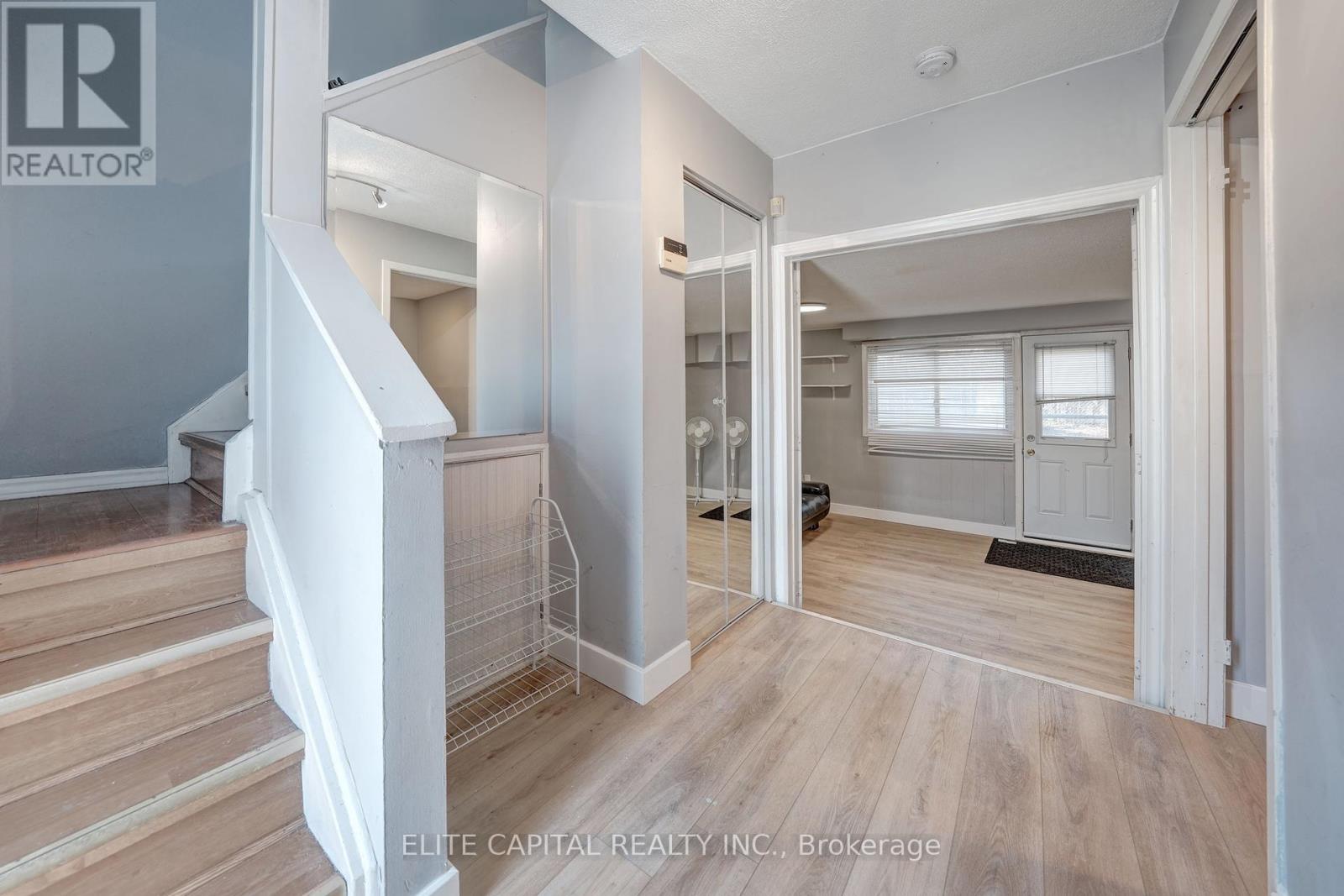 62 Courville Coach Way, Toronto, Ontario  M2J 3V5 - Photo 2 - C12375279