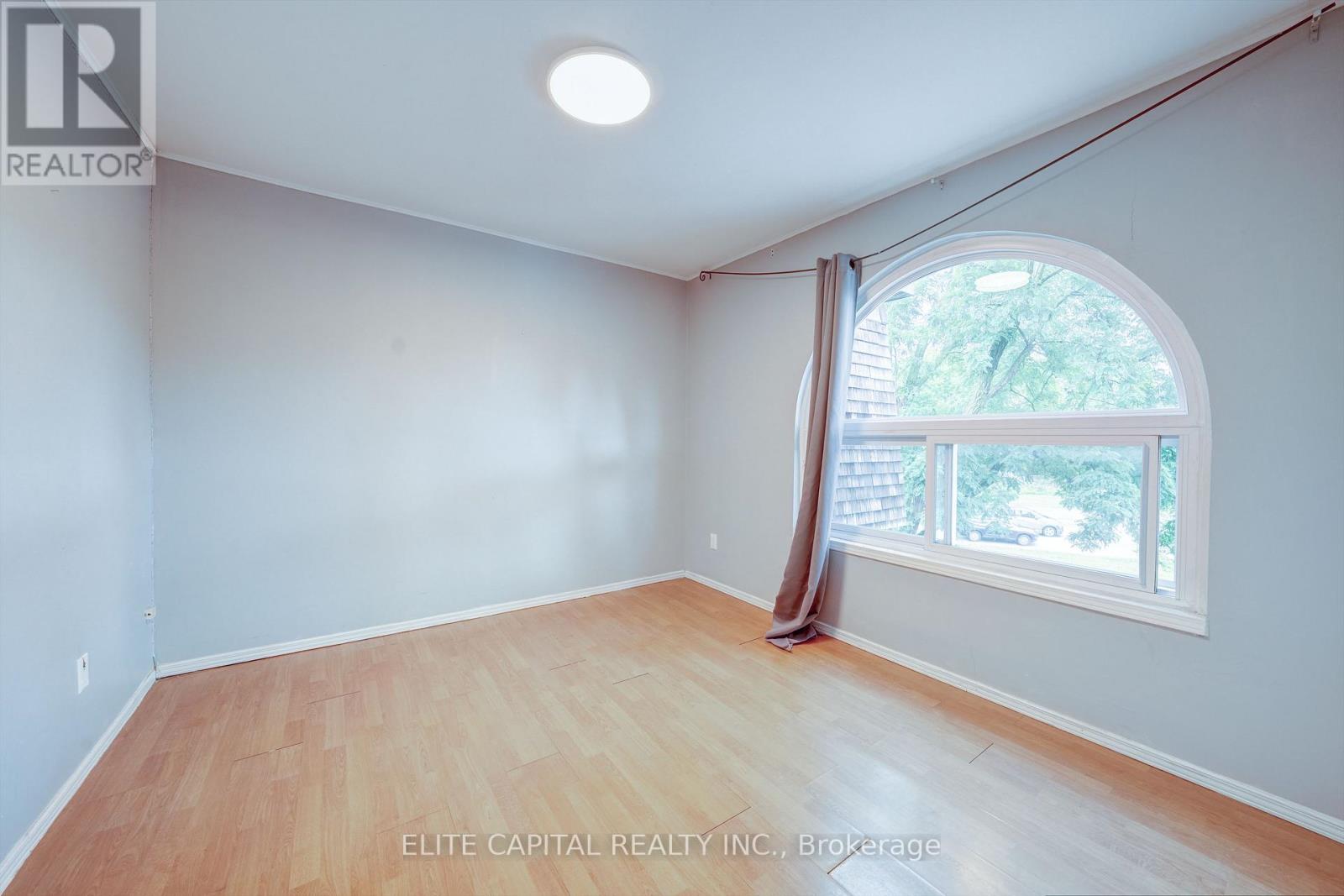 62 Courville Coach Way, Toronto, Ontario  M2J 3V5 - Photo 8 - C12375279