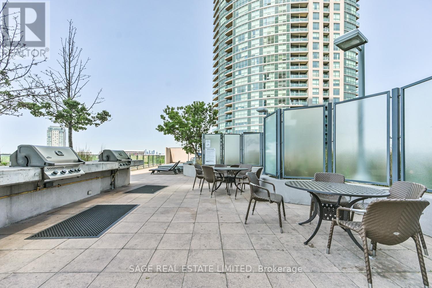 702 - 215 Fort York Boulevard, Toronto, Ontario  M5V 4A2 - Photo 27 - C12375320