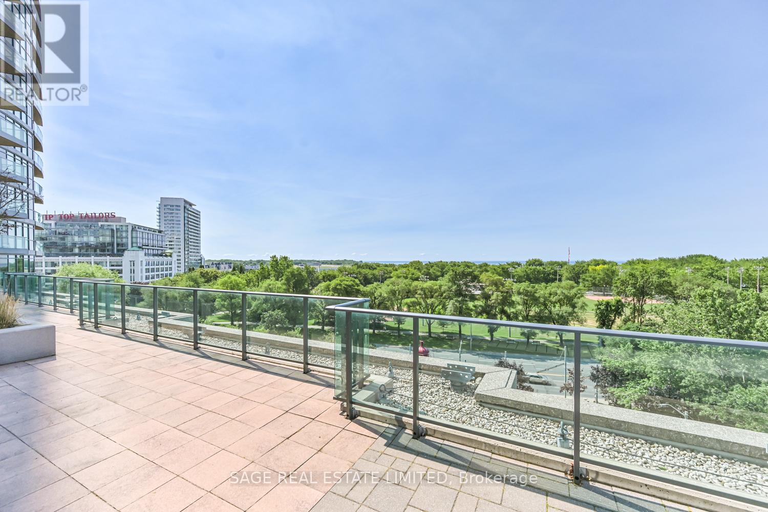 702 - 215 Fort York Boulevard, Toronto, Ontario  M5V 4A2 - Photo 29 - C12375320