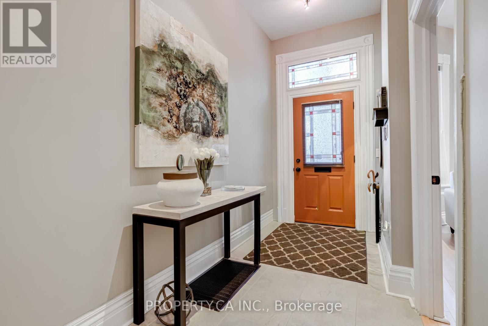 Property at 110 BERKELEY STREET image 4