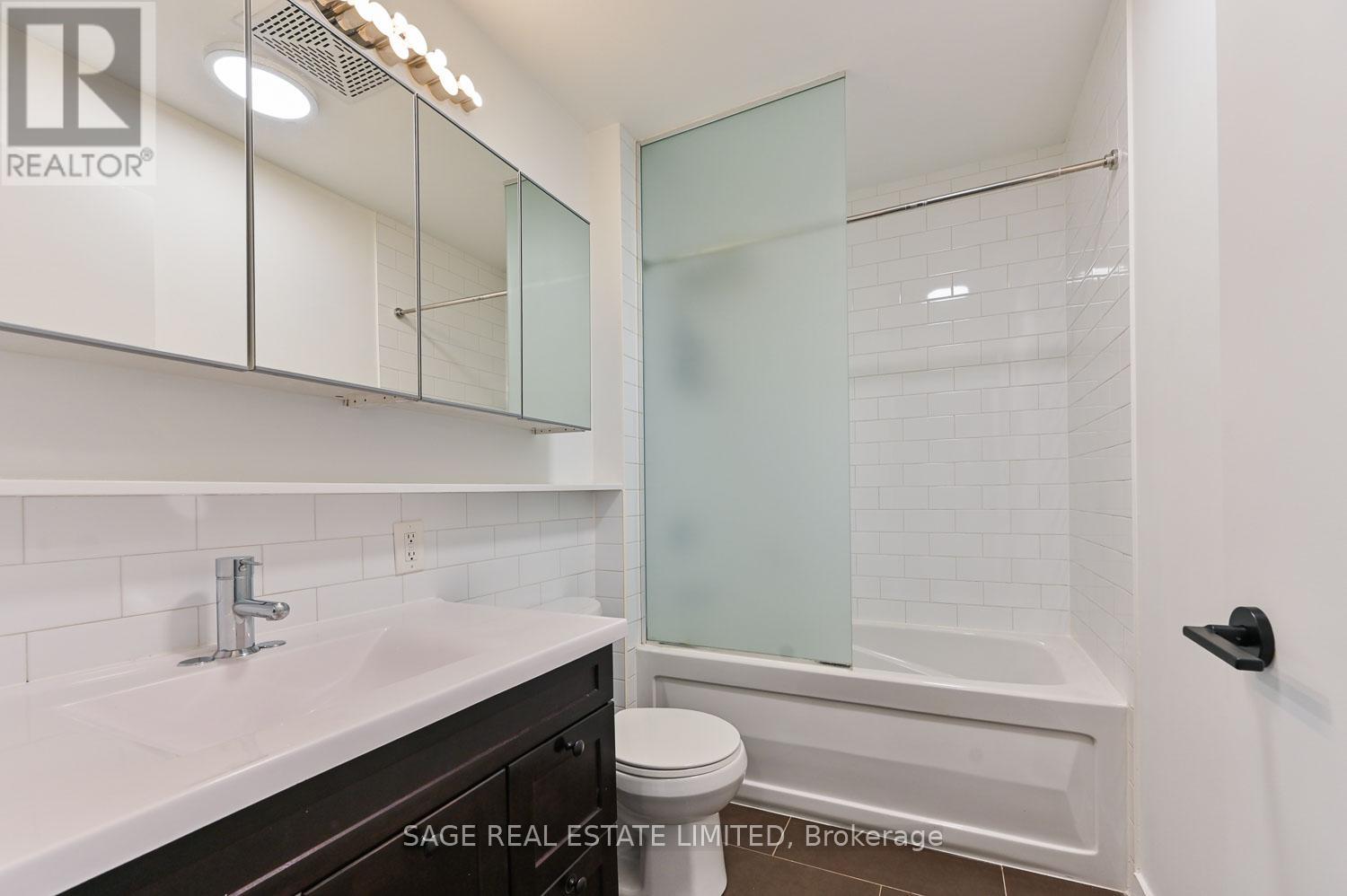 103 - 1005 King Street W, Toronto, Ontario  M6K 3M8 - Photo 13 - C12375323