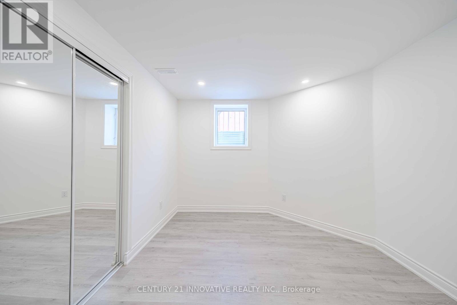 Bsmt - 921 Langford Boulevard, Bradford West Gwillimbury, Ontario  L3Z 4J2 - Photo 23 - N12375258