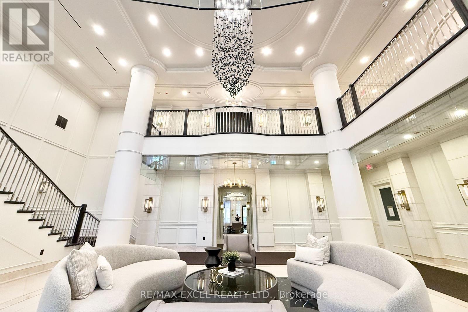 408 - 10101 Yonge Street N, Richmond Hill, Ontario L4C 0V6 - Photo 4 - N12375291