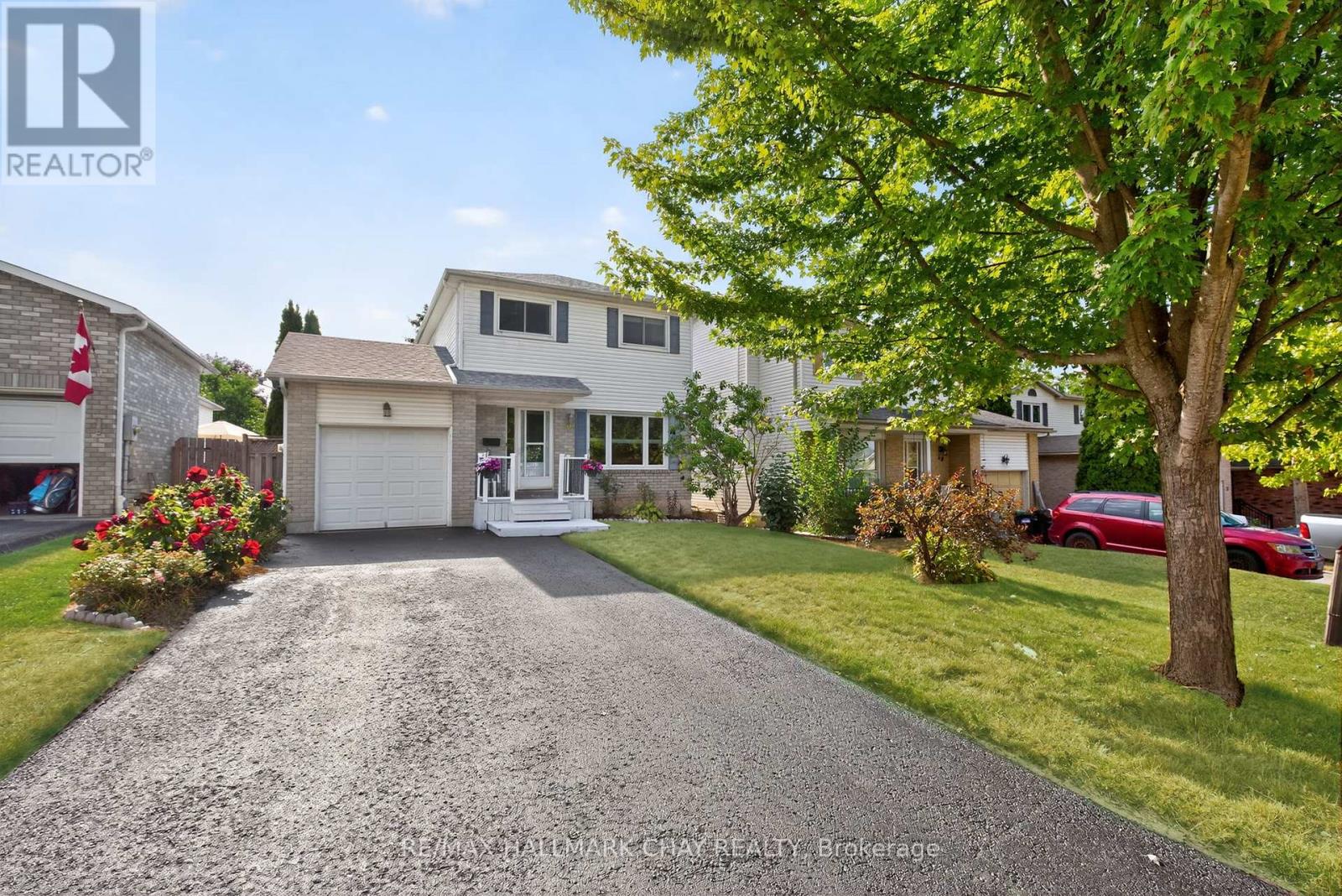 46 Moon Drive, Barrie, Ontario  L4N 7G8 - Photo 1 - S12375304