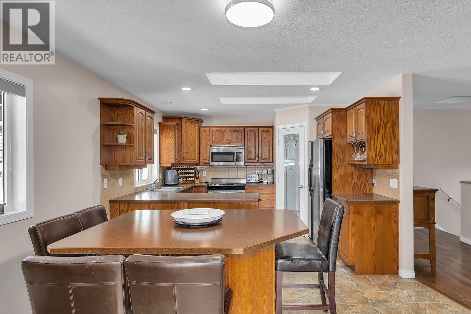 7992 Falcon Ridge Crescent, Kelowna, British Columbia  V1P 1J2 - Photo 13 - 10357515