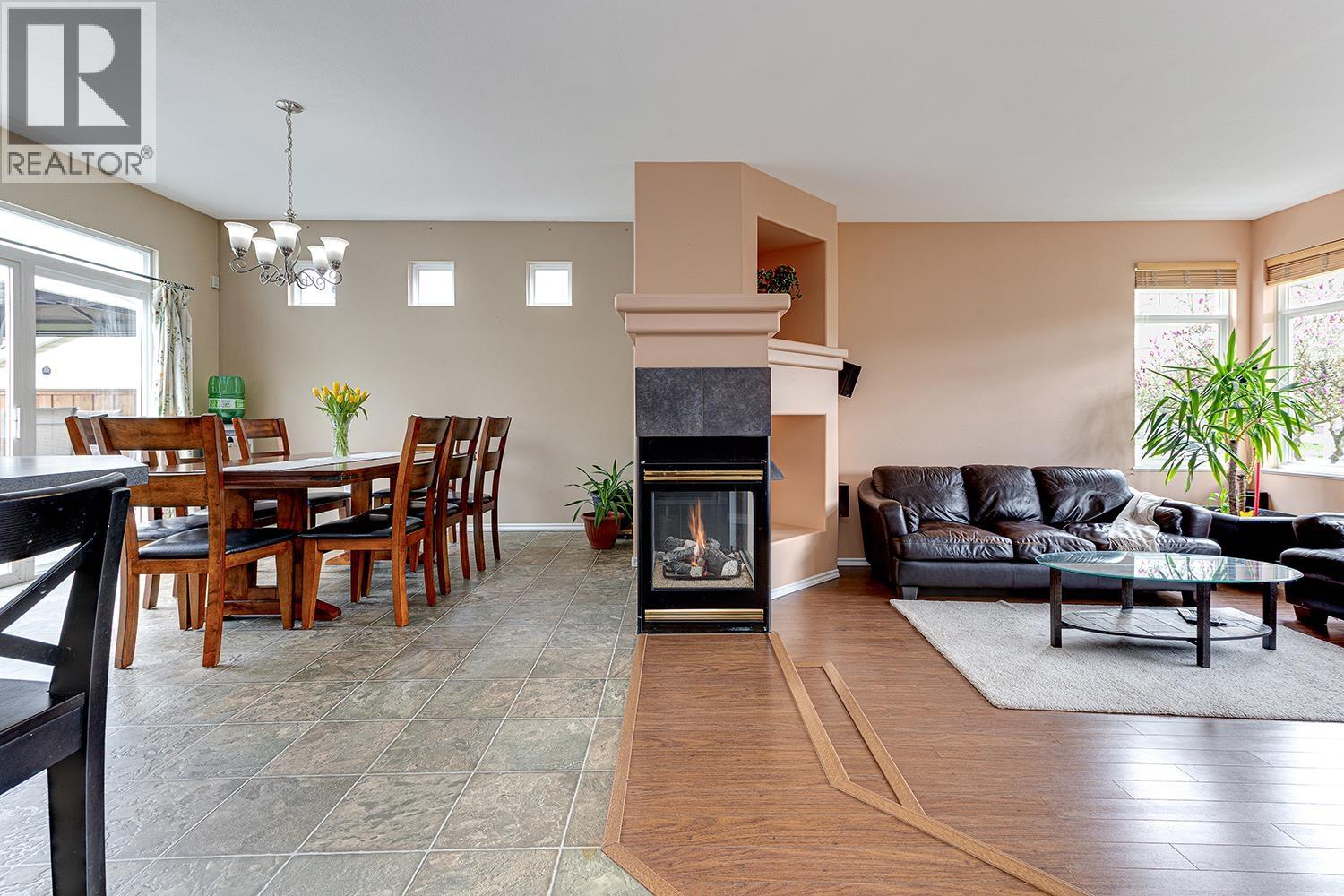 1077 Riverside Drive, Port Coquitlam, British Columbia  V3B 8A7 - Photo 7 - R3019153
