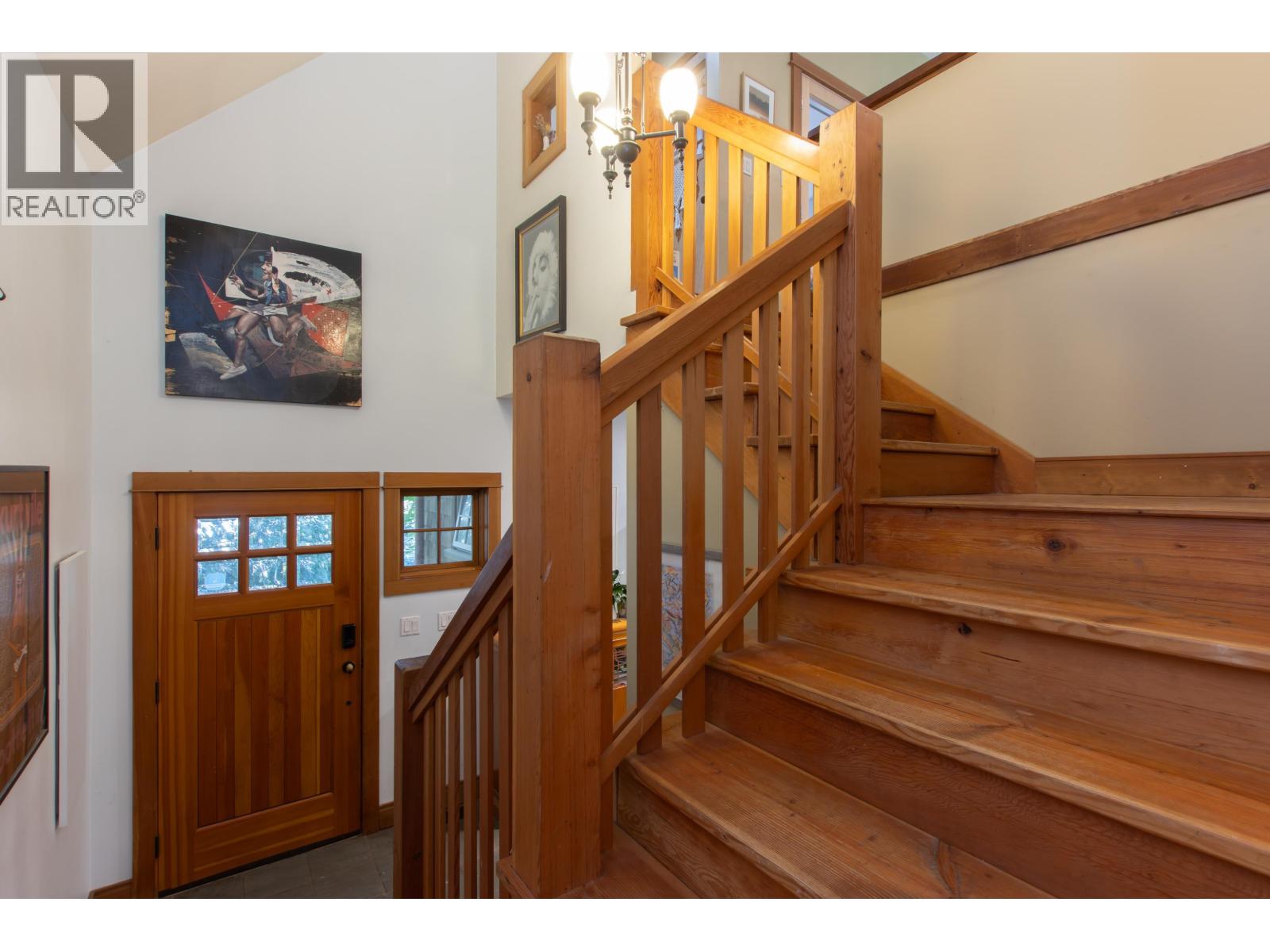 41645 Government Road, Squamish, British Columbia  V0N 1H0 - Photo 3 - R3033074