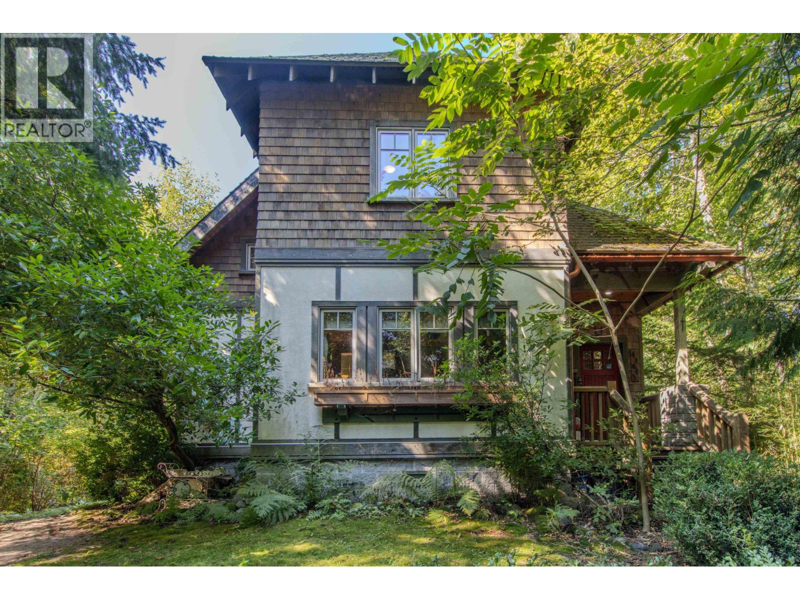 41645 GOVERNMENT ROAD, Squamish, British Columbia