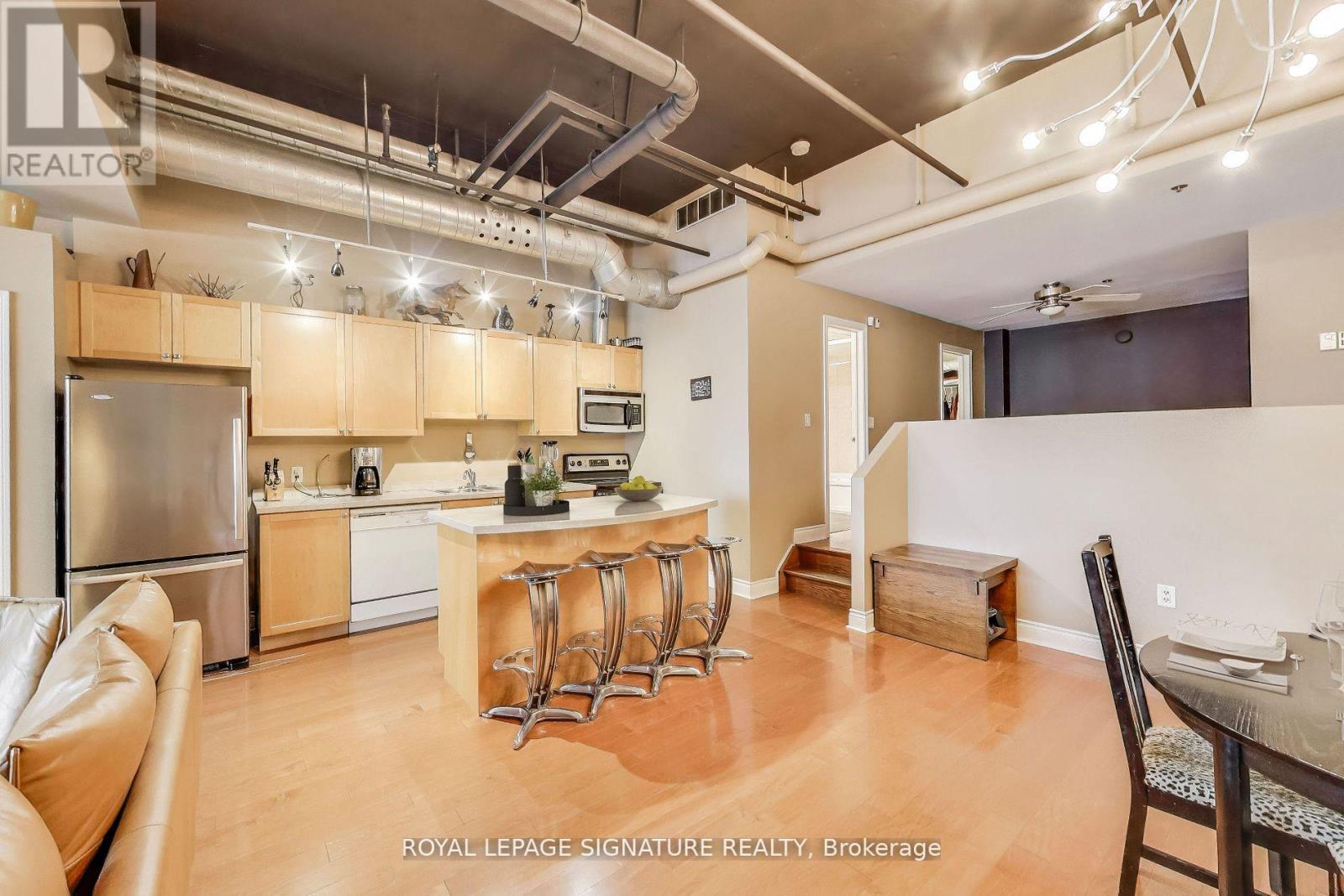 72 St. Patrick Street, Toronto, Ontario  M5T 1V1 - Photo 14 - C12375401