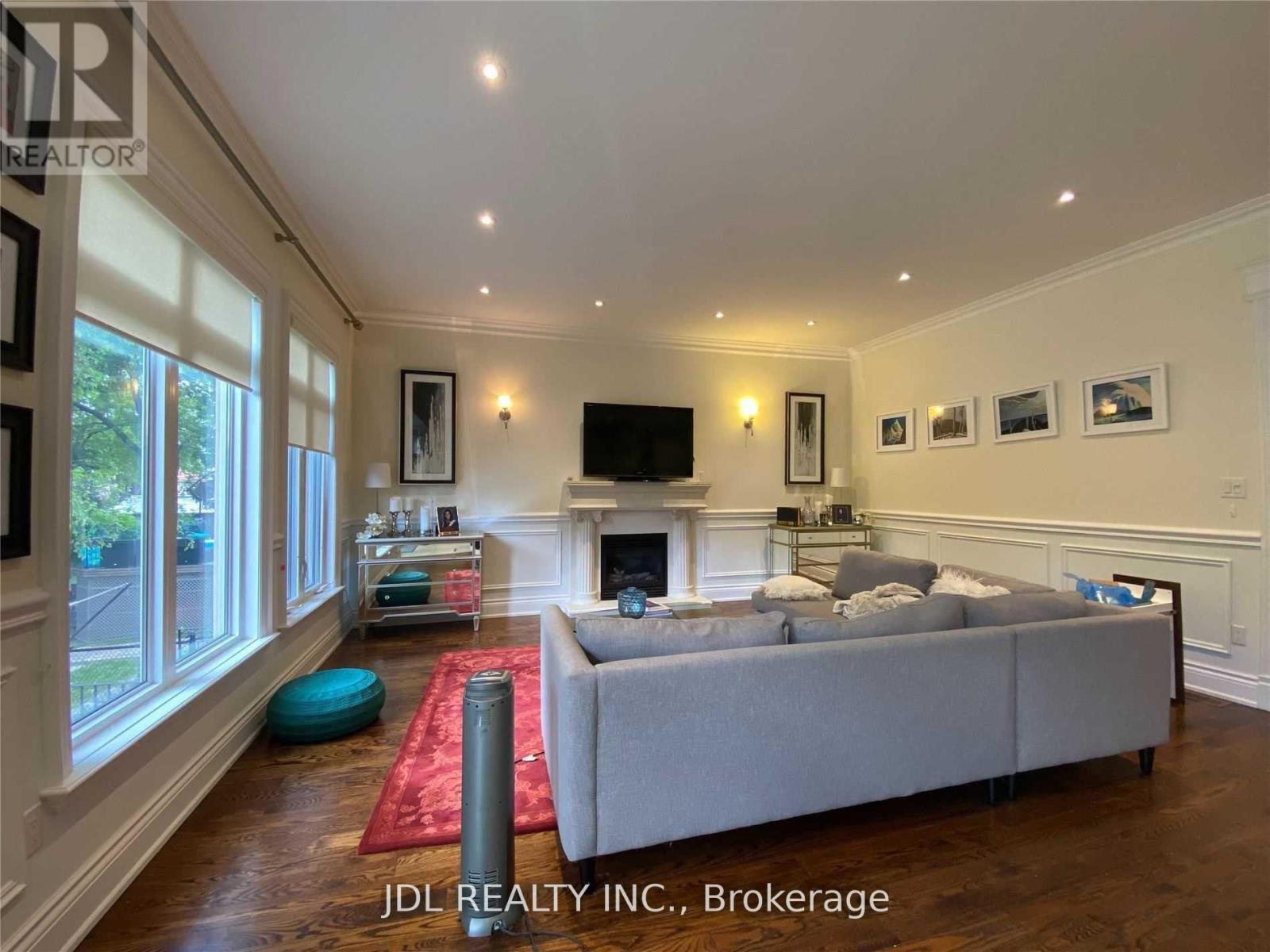 240 Mckee Avenue, Toronto, Ontario  M2N 4E1 - Photo 15 - C12375446