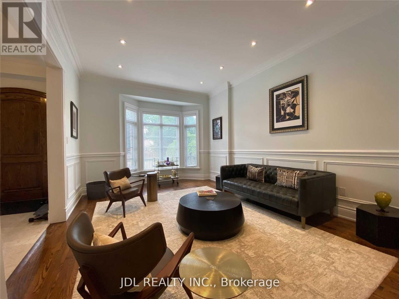 240 Mckee Avenue, Toronto, Ontario  M2N 4E1 - Photo 5 - C12375446