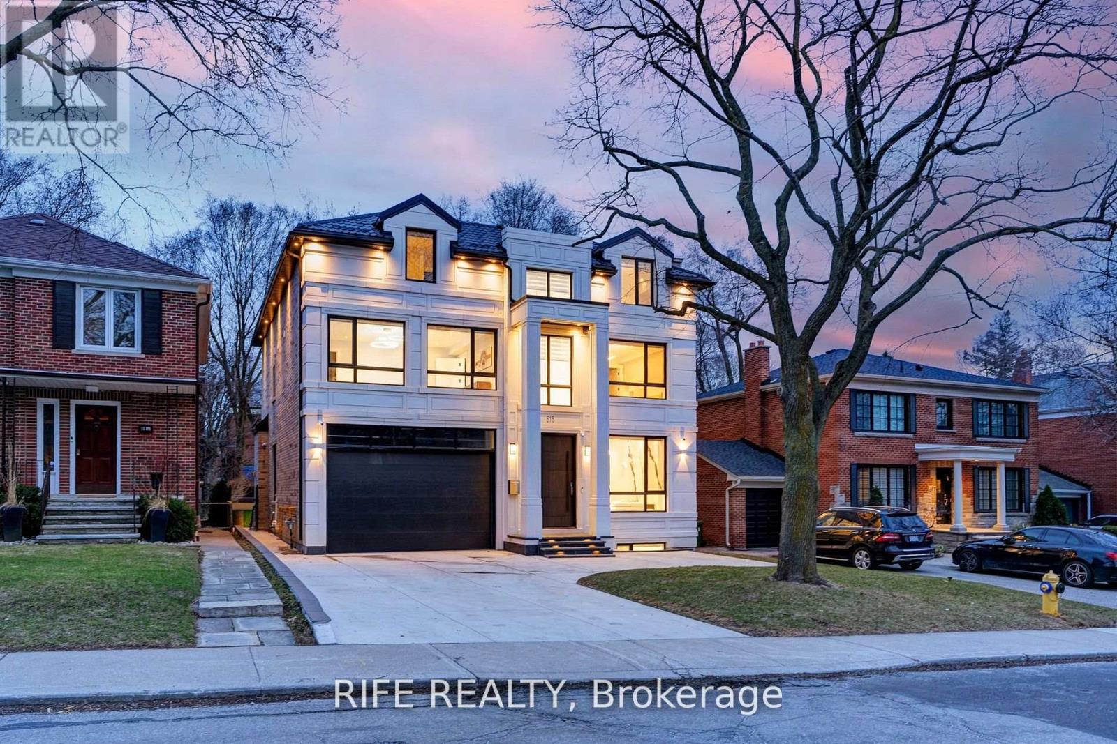 615 Briar Hill Avenue, Toronto, Ontario  M5N 1N4 - Photo 2 - C12375448